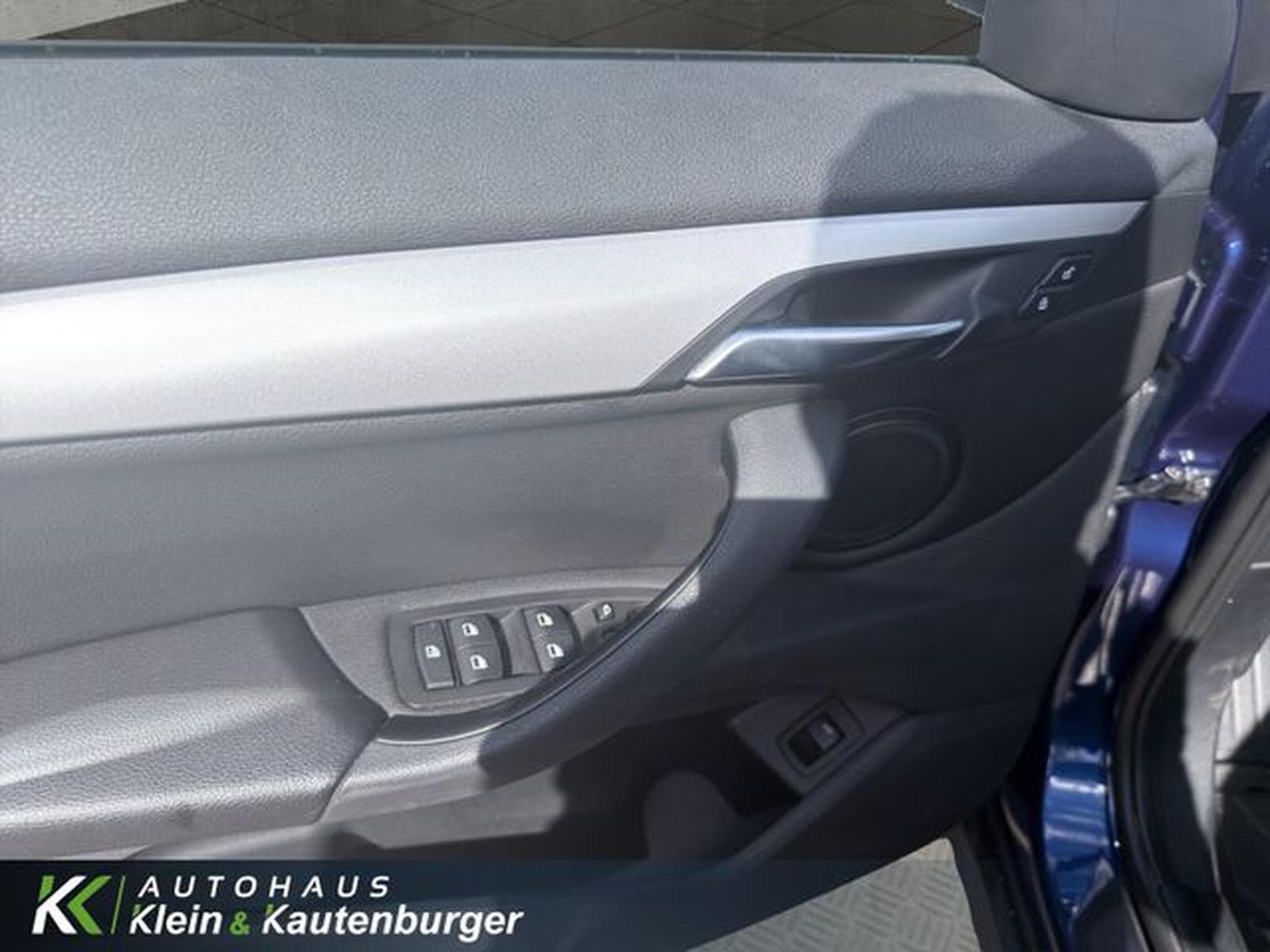 BMW X1 X1 sDrive18i Advantage AUTOMATIK+PANO+KAMERA+NAV (2019) - Photo 12