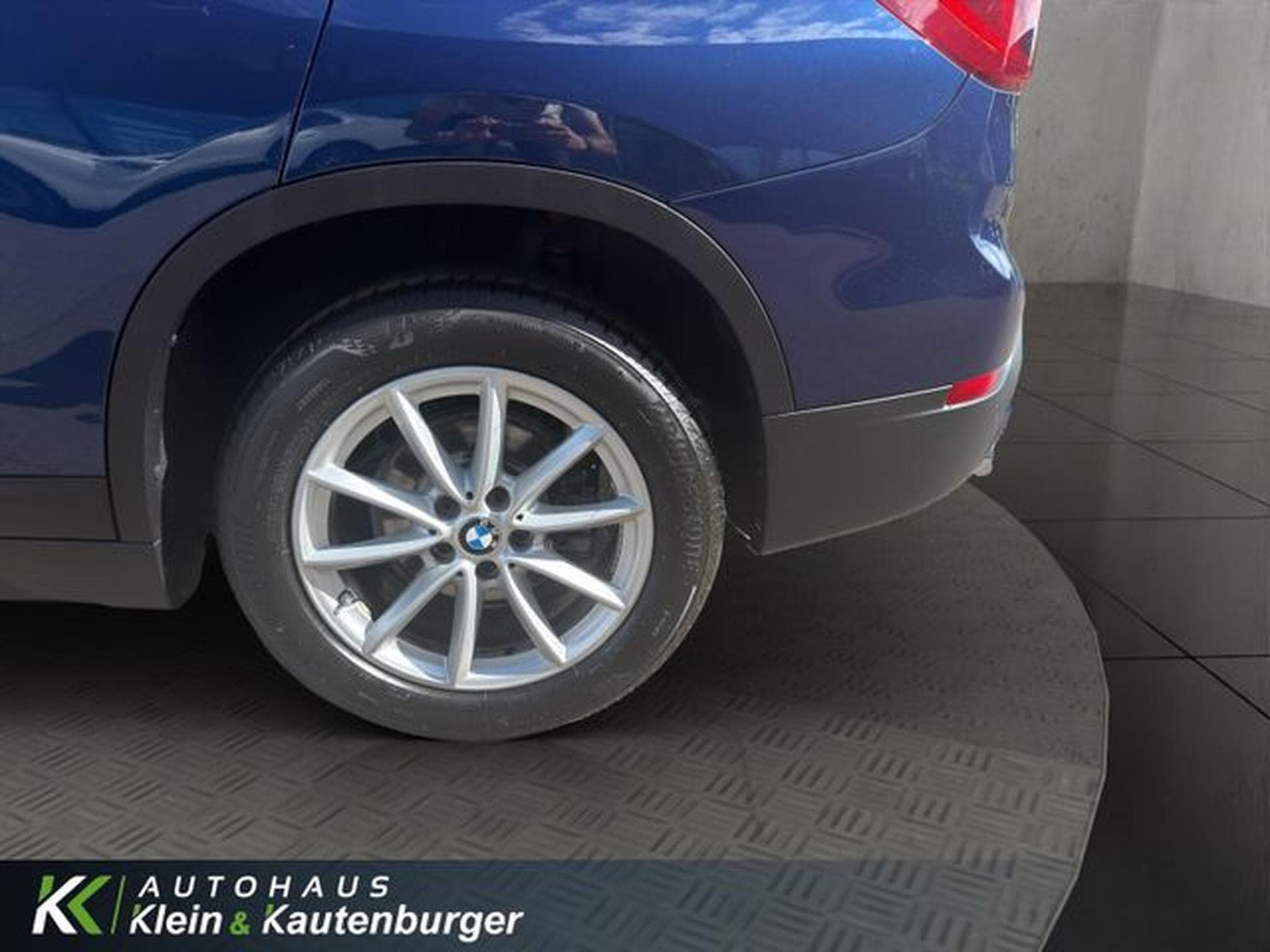 BMW X1 X1 sDrive18i Advantage AUTOMATIK+PANO+KAMERA+NAV (2019) - Photo 10