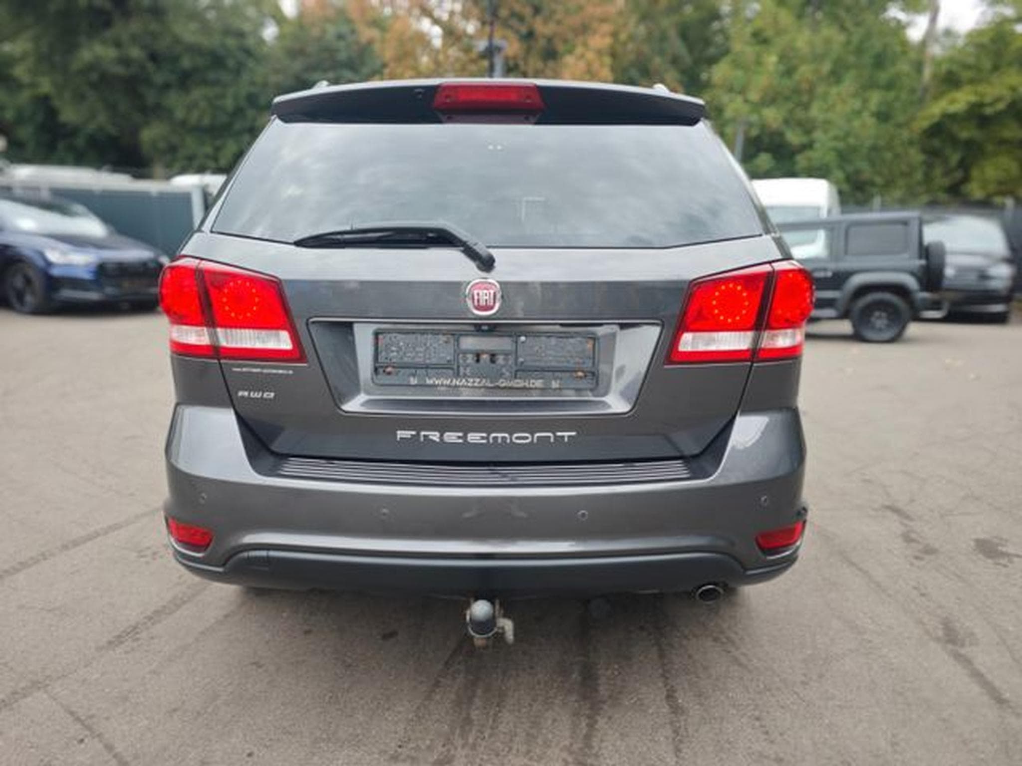 Fiat Freemont FREEMONT LOUNGE AWD *2.HD*AUT*7 SITZE*NAVI*KAM* (2016) - Photo 8