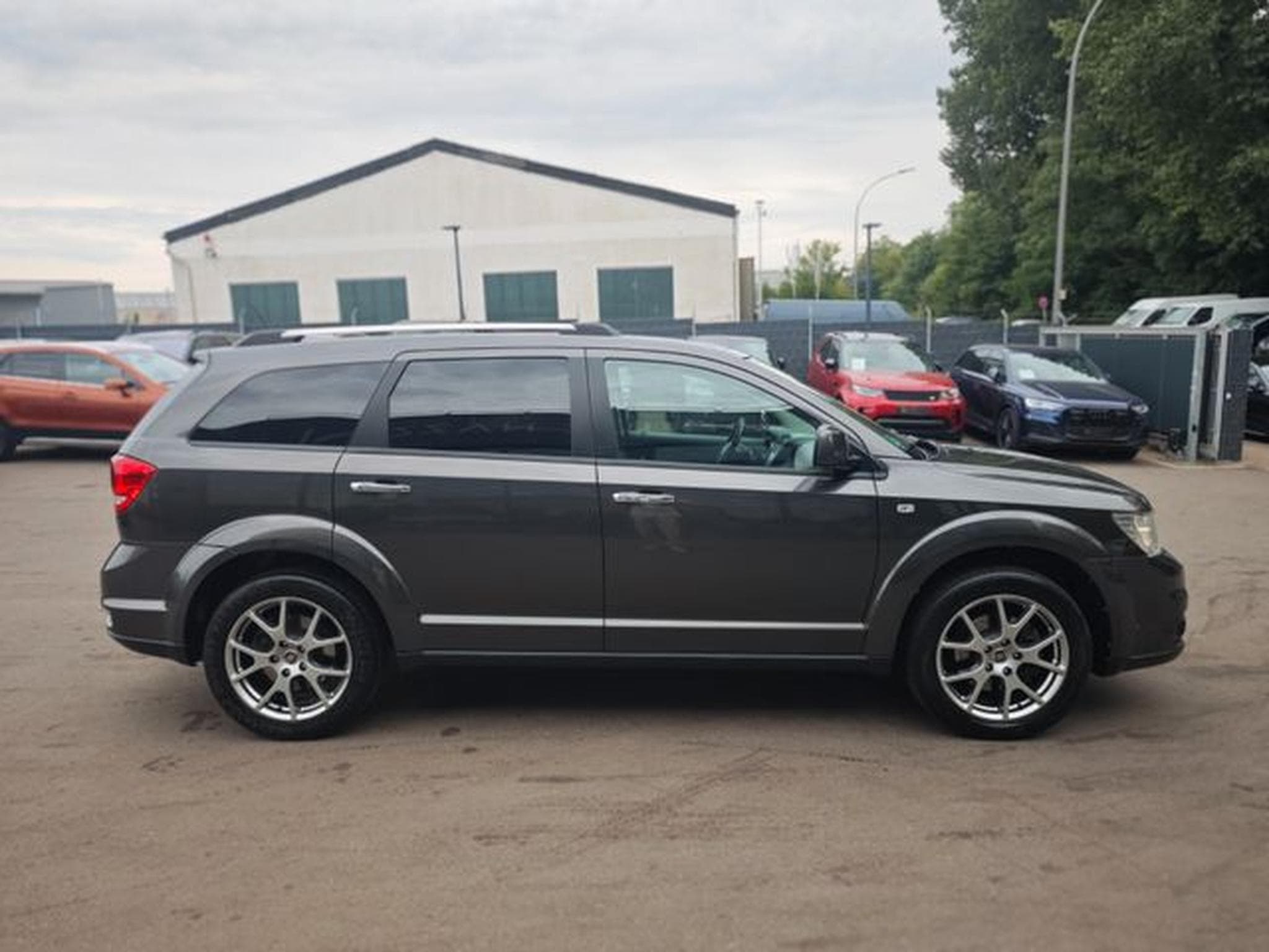 Fiat Freemont FREEMONT LOUNGE AWD *2.HD*AUT*7 SITZE*NAVI*KAM* (2016) - Photo 14