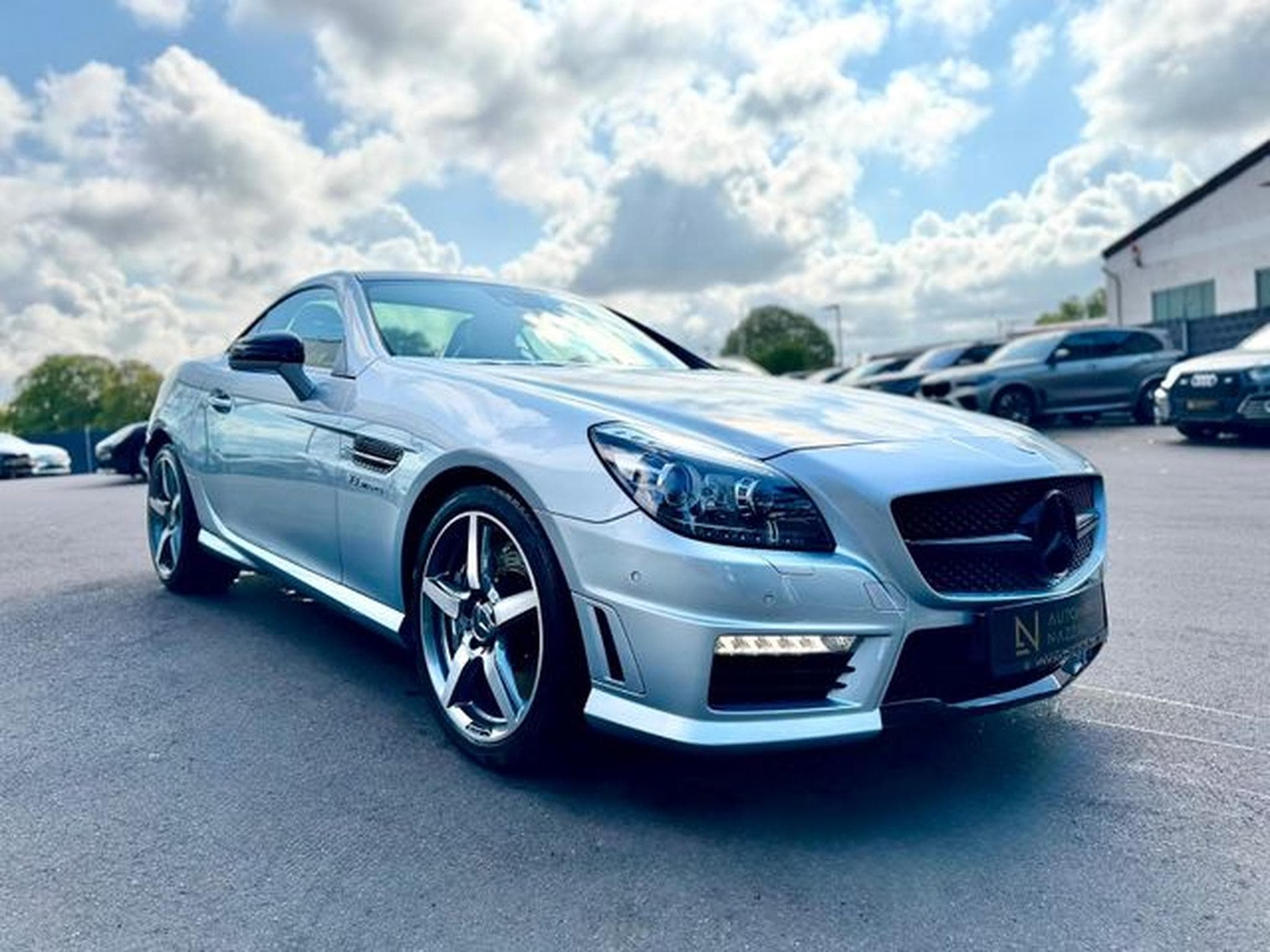 Mercedes SLK 55 AMG SLK 55 AMG MAGIC-SKY*AIRSCARF*BI-XENON+ILS*NAVI* (2013) - Photo 5