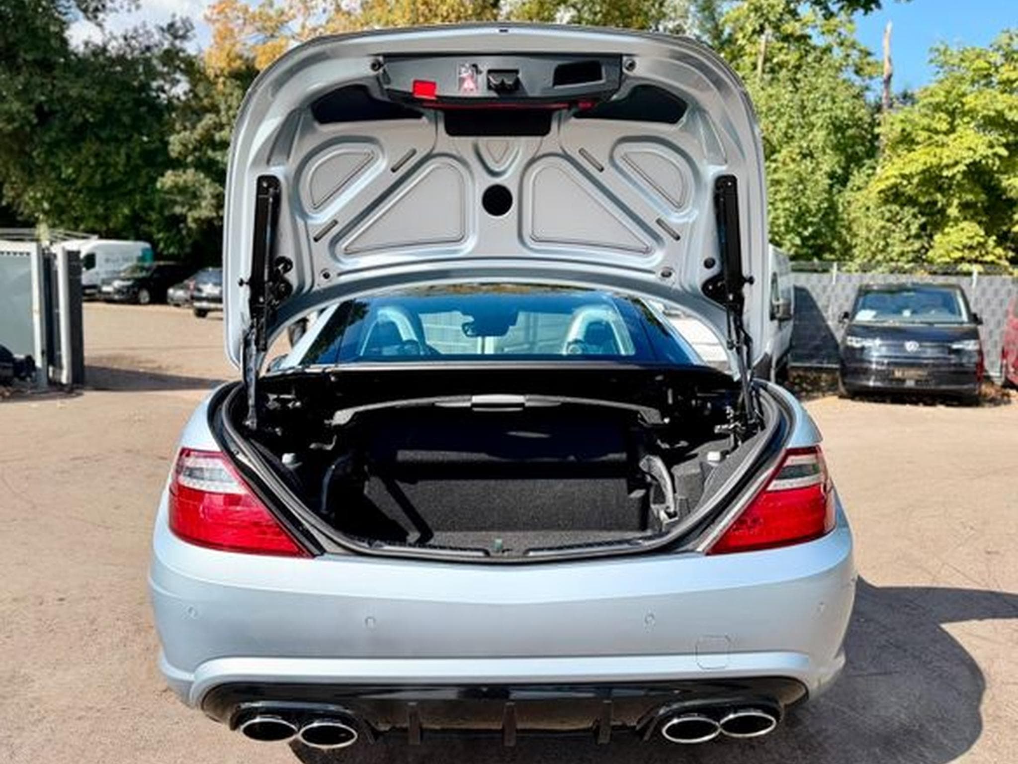 Mercedes SLK 55 AMG SLK 55 AMG MAGIC-SKY*AIRSCARF*BI-XENON+ILS*NAVI* (2013) - Photo 9