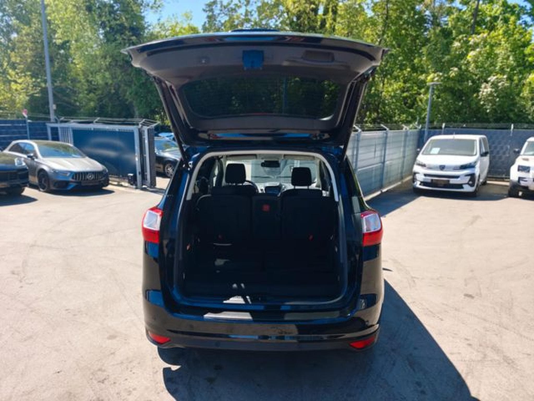 Ford C-Max GRAND C-MAX TITANIUM*FACELIFT*1.HAND*7.SITZER* (2015) - Photo 10