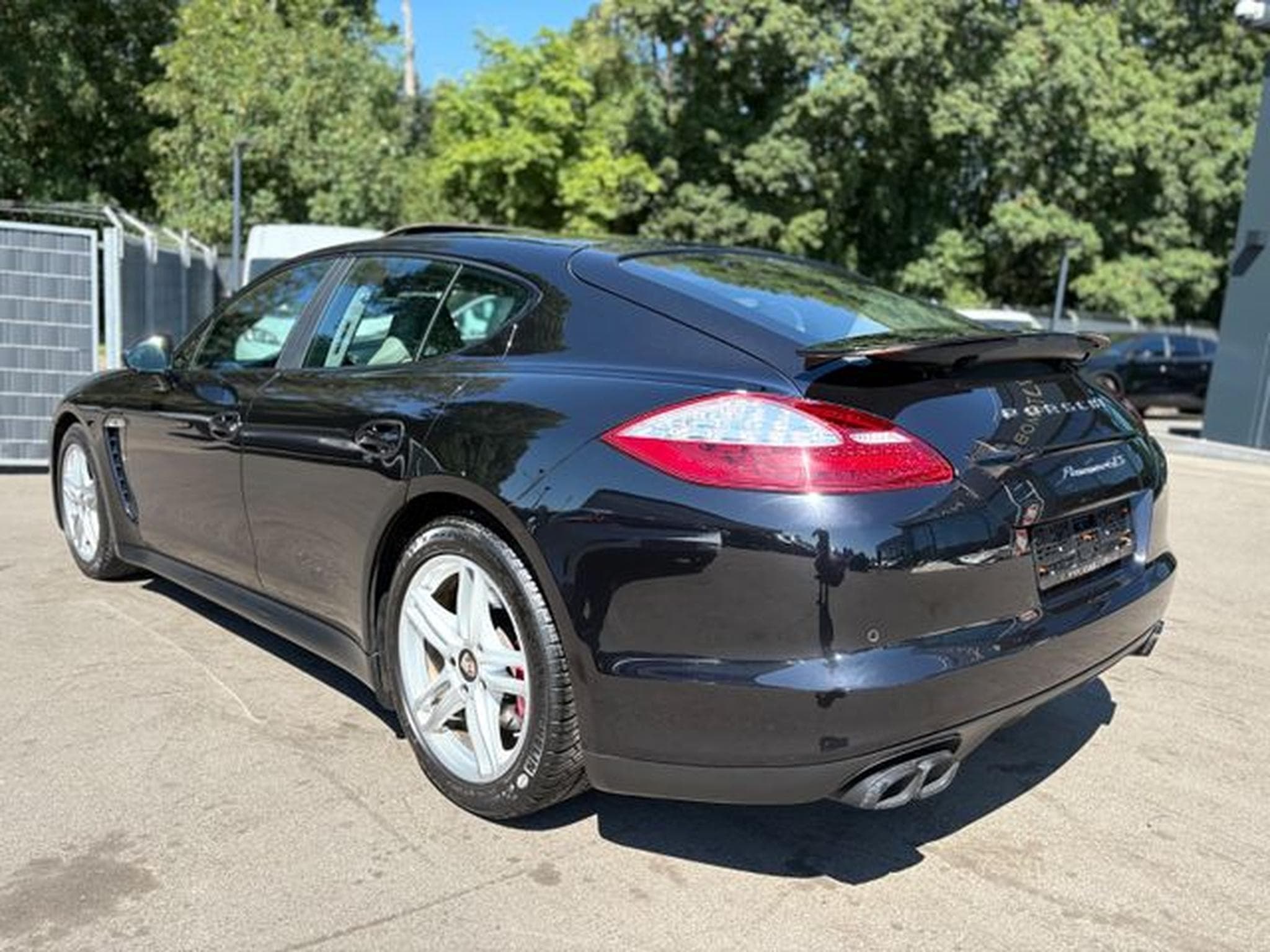 Porsche Panamera PANAMERA GTS*BOSE*SCHIEBEDACH*CHRONO*SPORTABGAS* (2012) - Photo 10