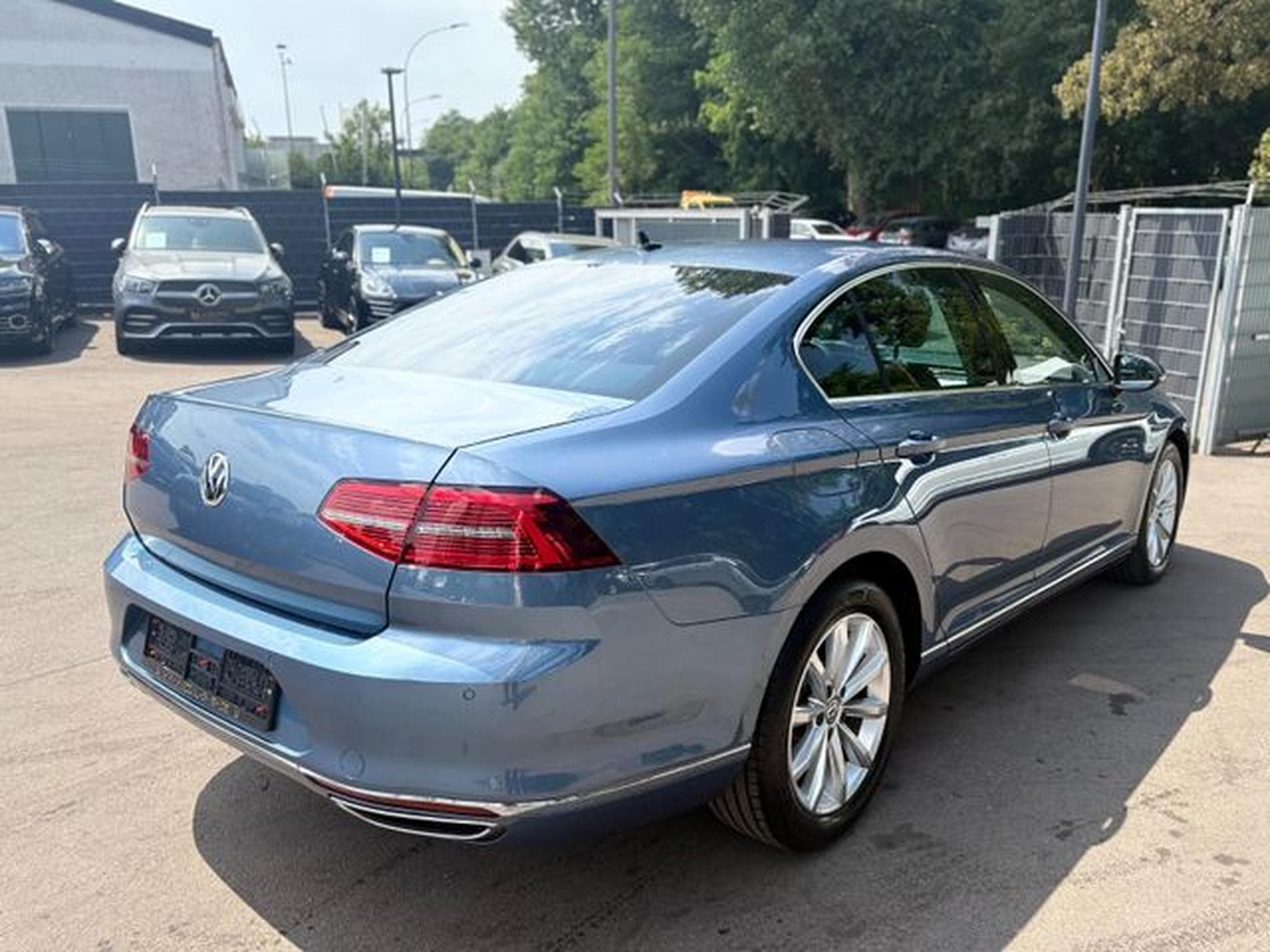 VW Passat PASSAT LIM. HIGHLINE *AUTOMATIK*ALCANTARA*SHZ* (2015) - Photo 7