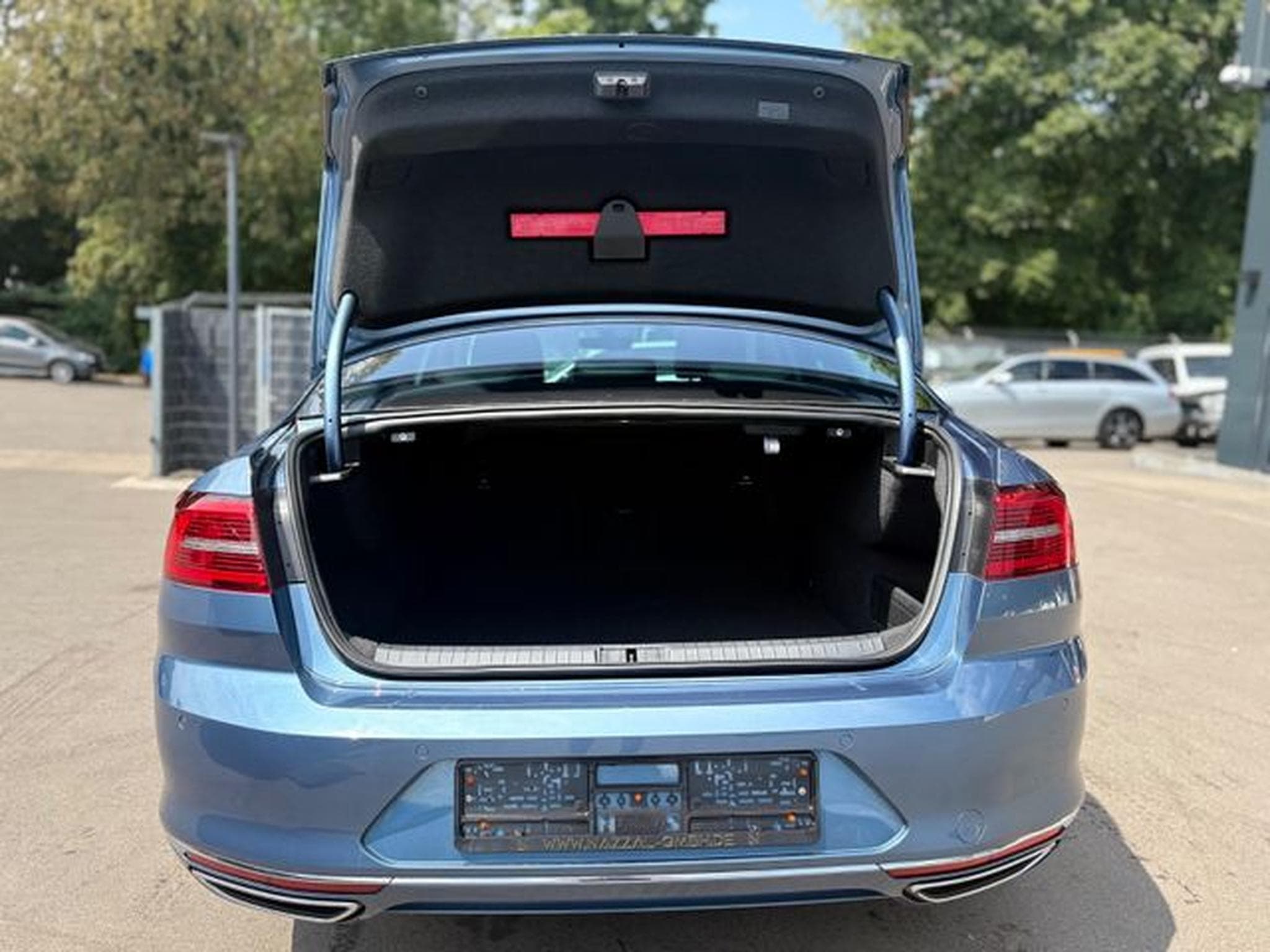 VW Passat PASSAT LIM. HIGHLINE *AUTOMATIK*ALCANTARA*SHZ* (2015) - Photo 9