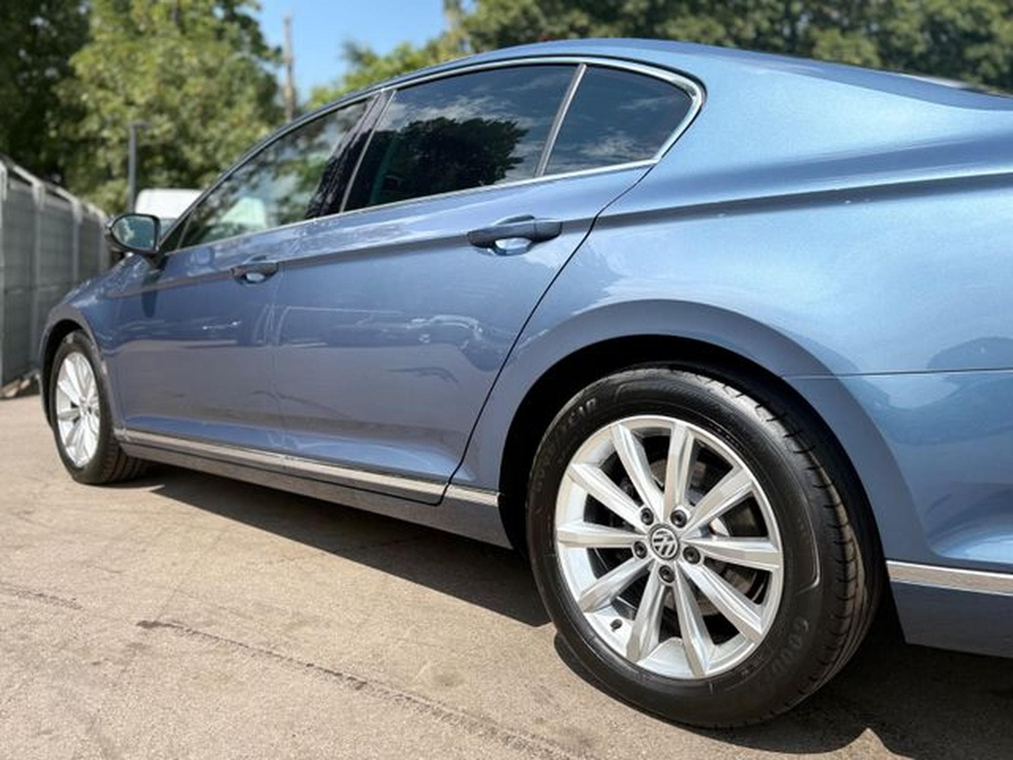VW Passat PASSAT LIM. HIGHLINE *AUTOMATIK*ALCANTARA*SHZ* (2015) - Photo 14