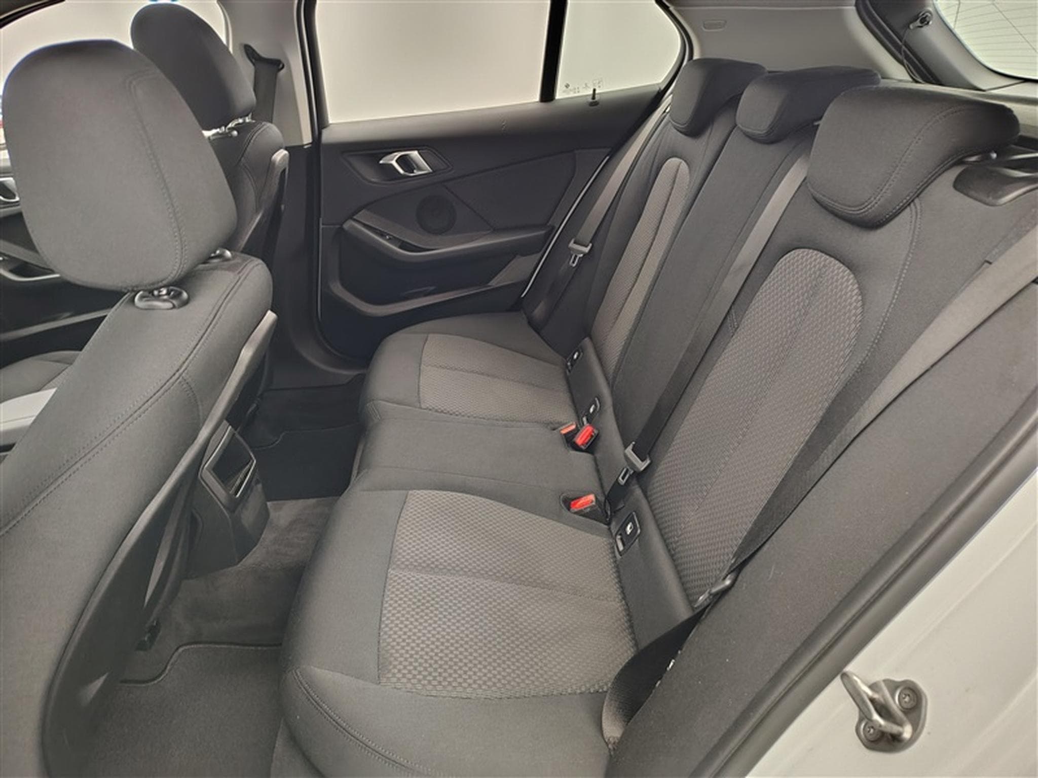 BMW 116 dA CLIM / FULL LED (2021) - Photo 13