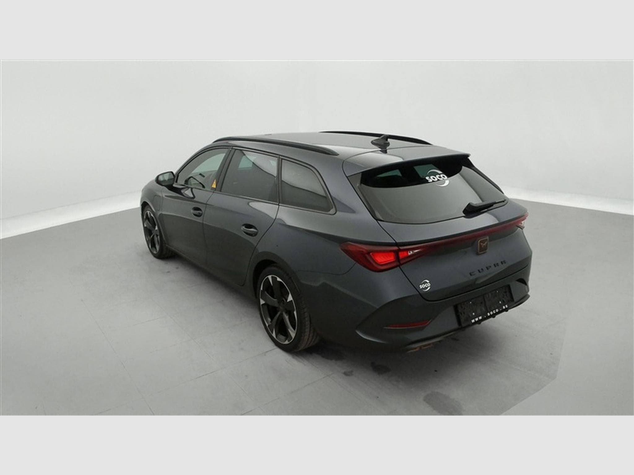 Cupra Leon ST 1.4 e-Hybrid DSG PHEV NAVI / FULL LED / CAMERA (2022) - Photo 2
