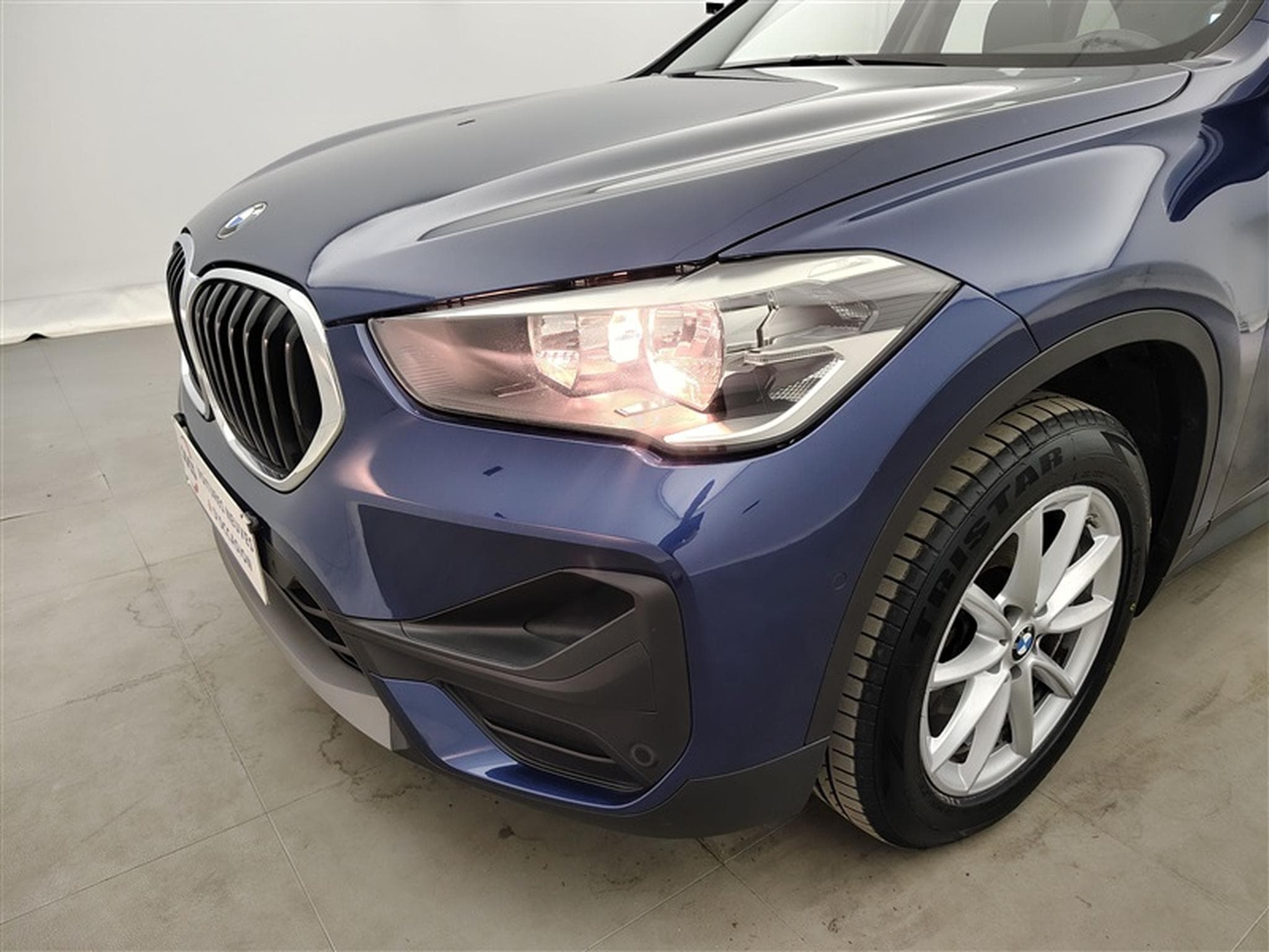 BMW X1 1.5 dA sDrive16 Business CUIR/NAVI/TO PANO/JA17 (2021) - Foto 15