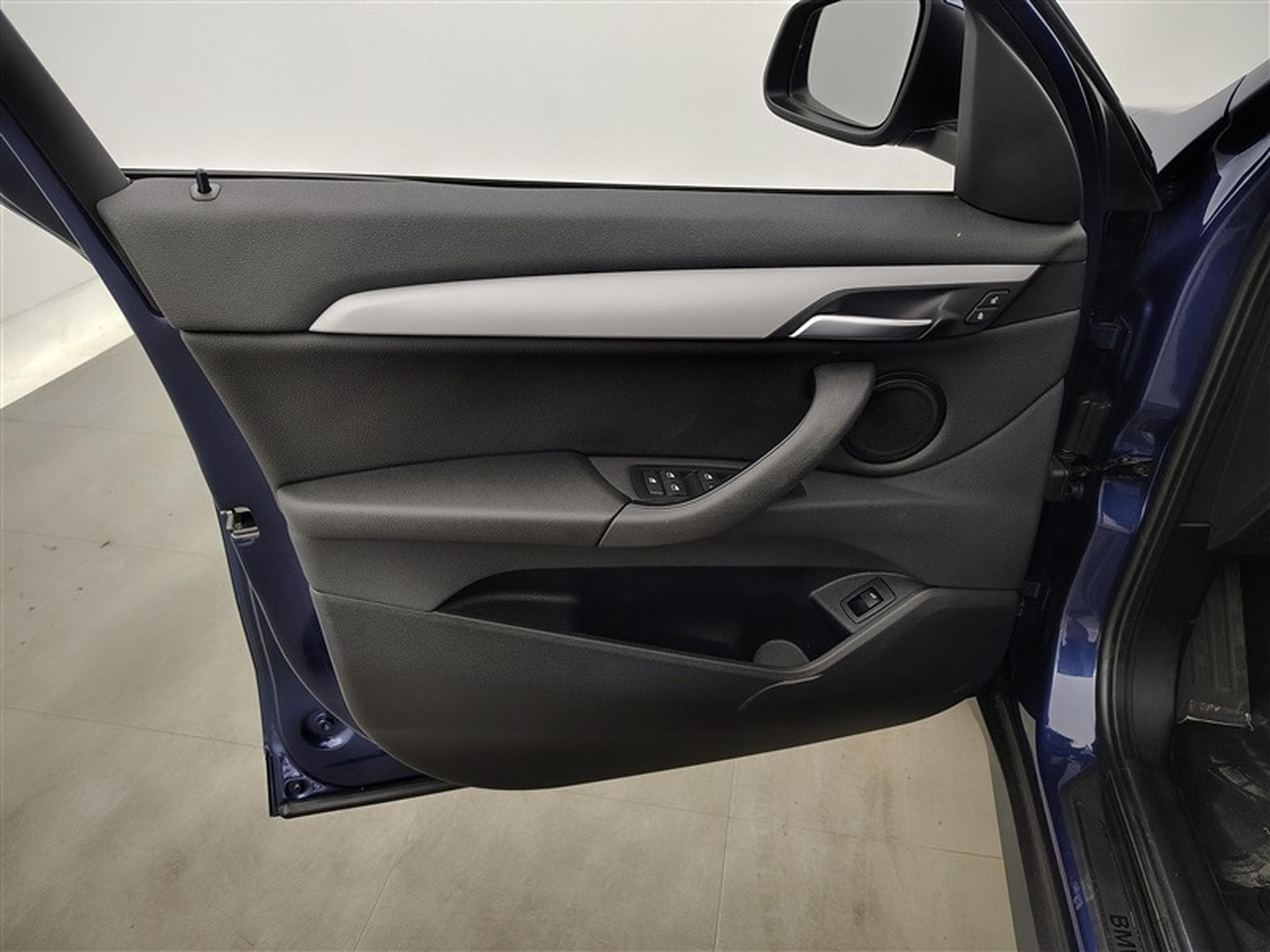 BMW X1 1.5 dA sDrive16 Business CUIR/NAVI/TO PANO/JA17 (2021) - Foto 16