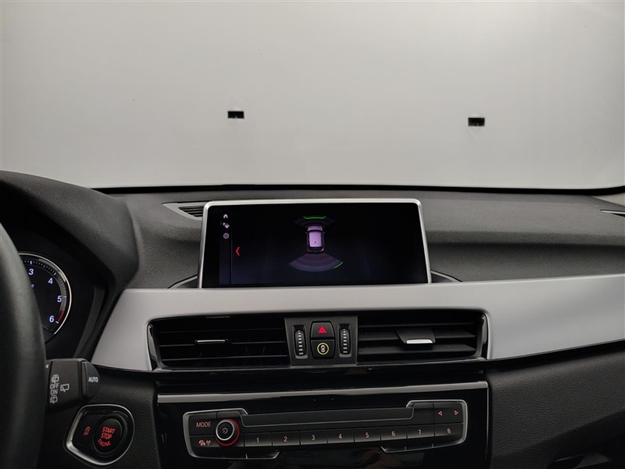 BMW X1 1.5 dA sDrive16 Business CUIR/NAVI/TO PANO/JA17 (2021) - Foto 17