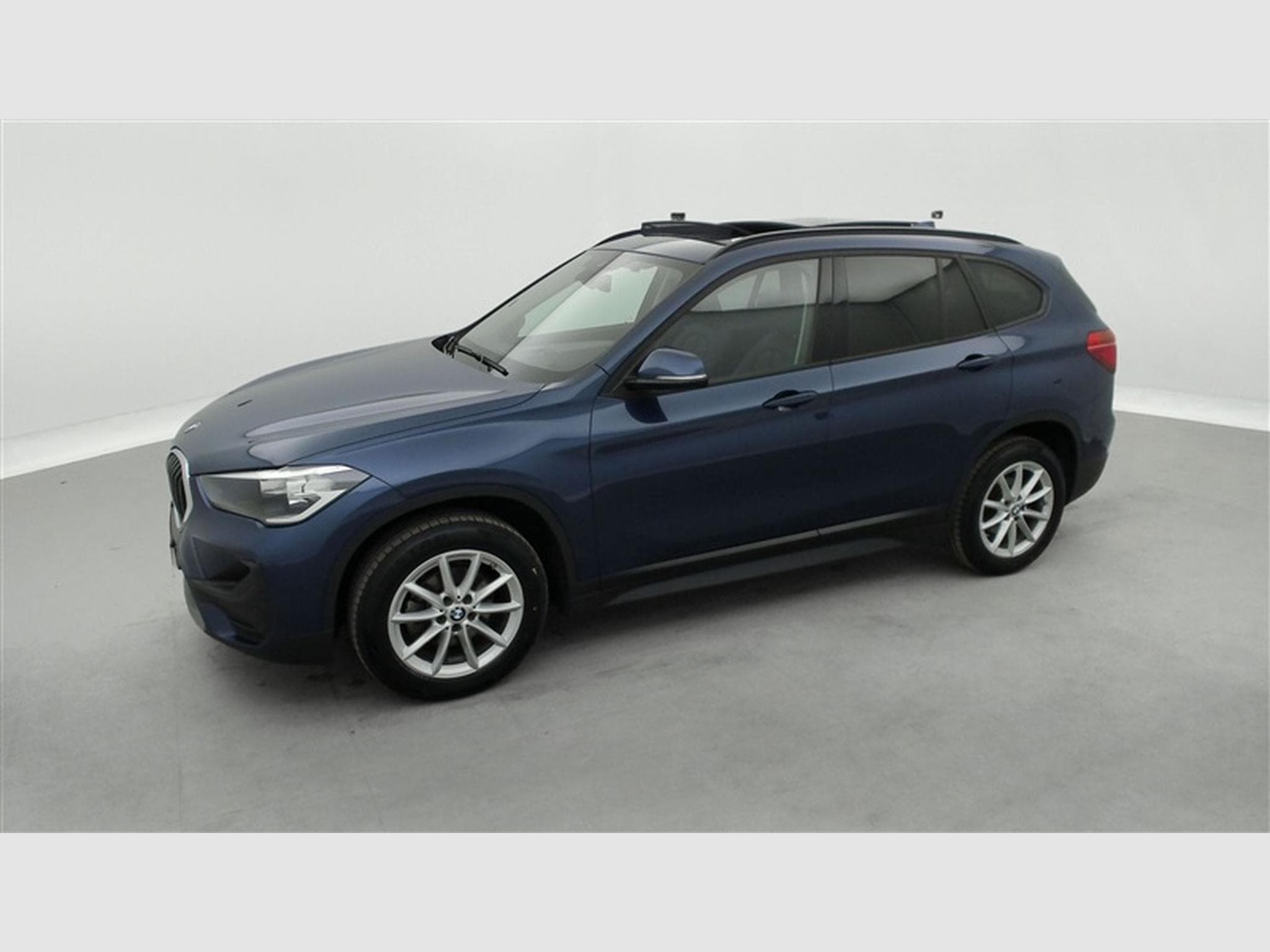 BMW X1 1.5 dA sDrive16 Business CUIR/NAVI/TO PANO/JA17 (2021) - Foto 22