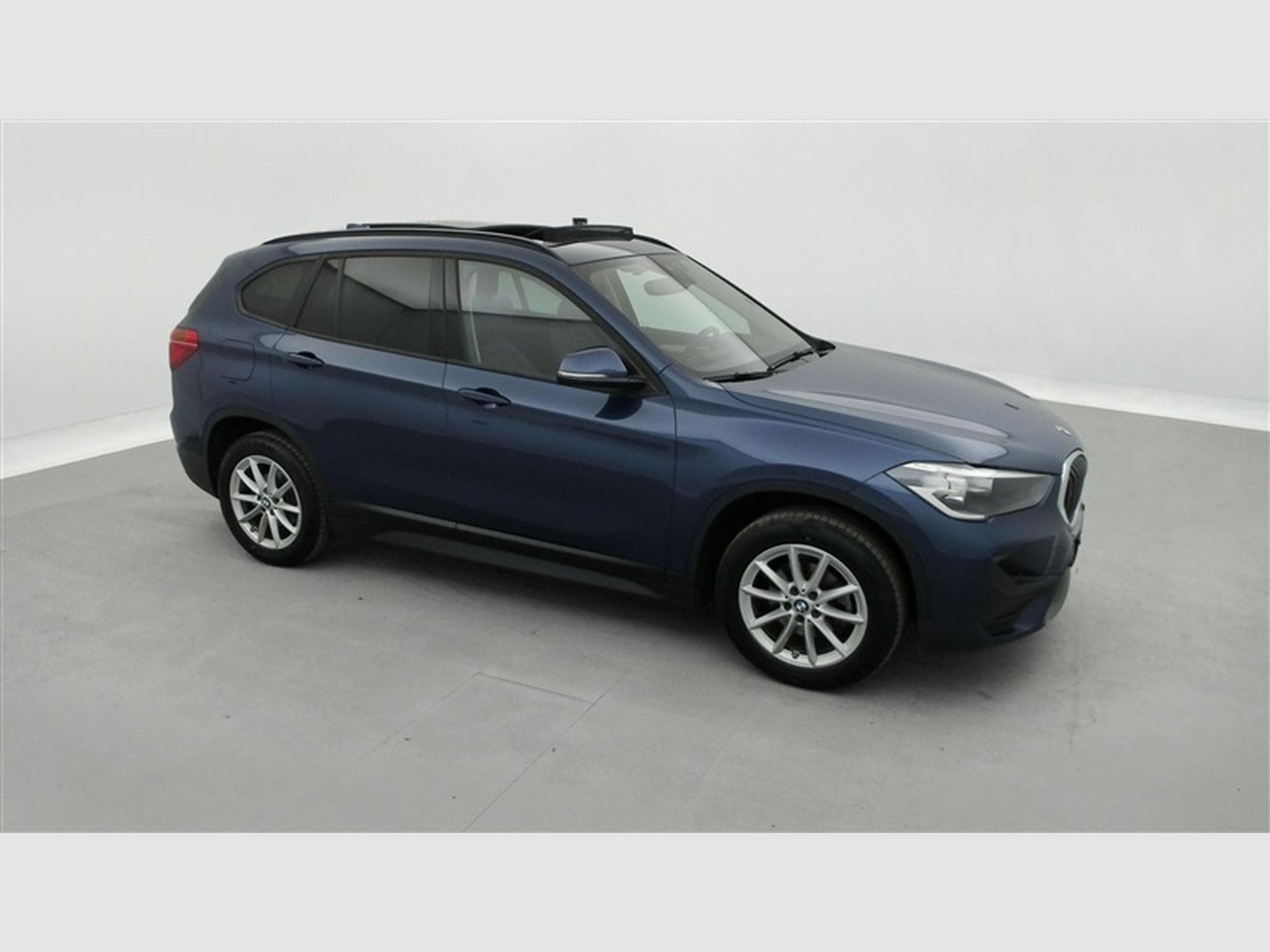 BMW X1 1.5 dA sDrive16 Business CUIR/NAVI/TO PANO/JA17 (2021) - Foto 24