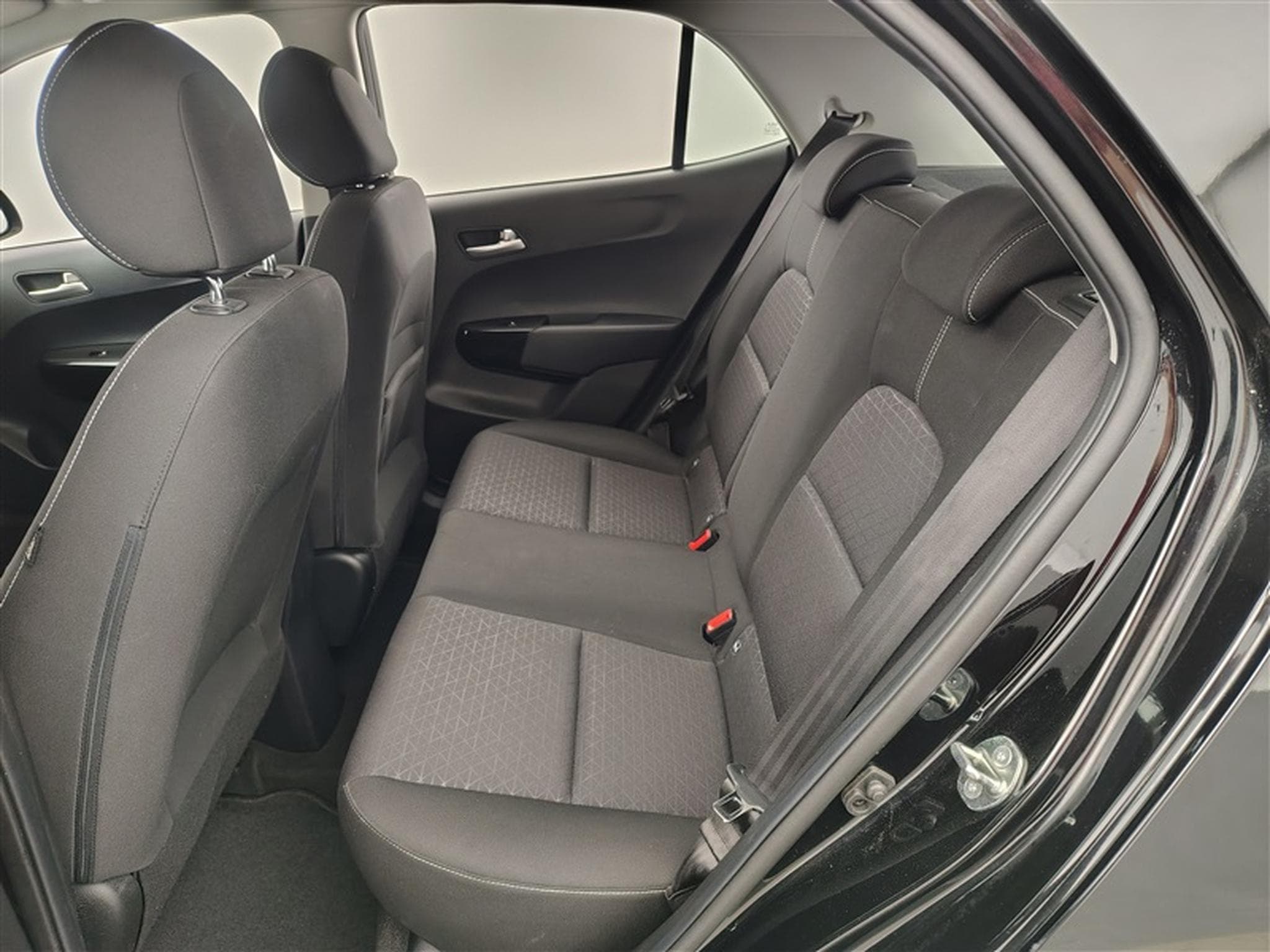 Kia Picanto 1.0i Pulse *NAVI/CAMERA/CARPLAY/PDC/JA15* (2023) - Photo 12