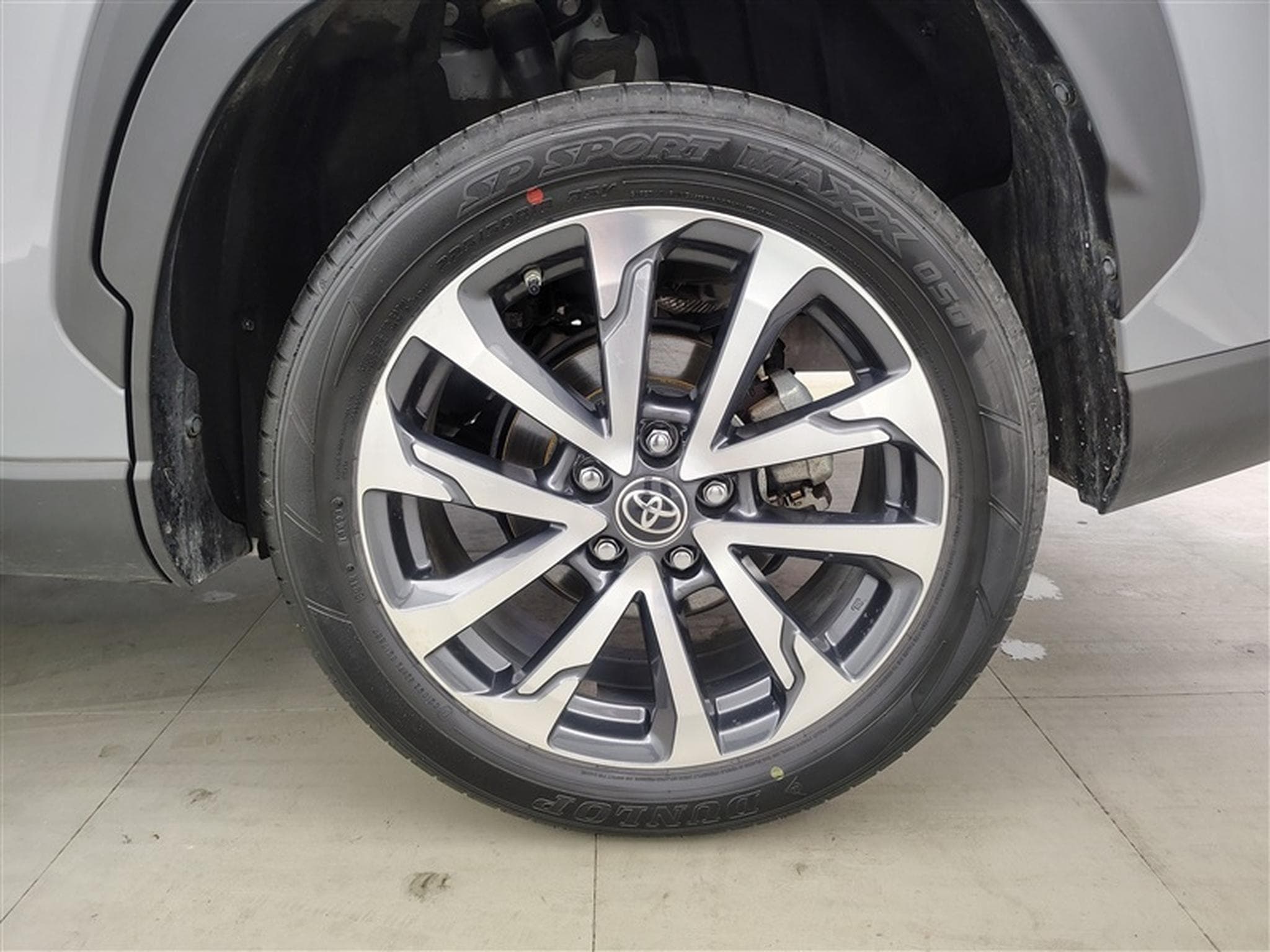 Toyota Corolla Hybrid 1.8 2WD Premium e-CVT (103 kW) (2023) - Photo 6