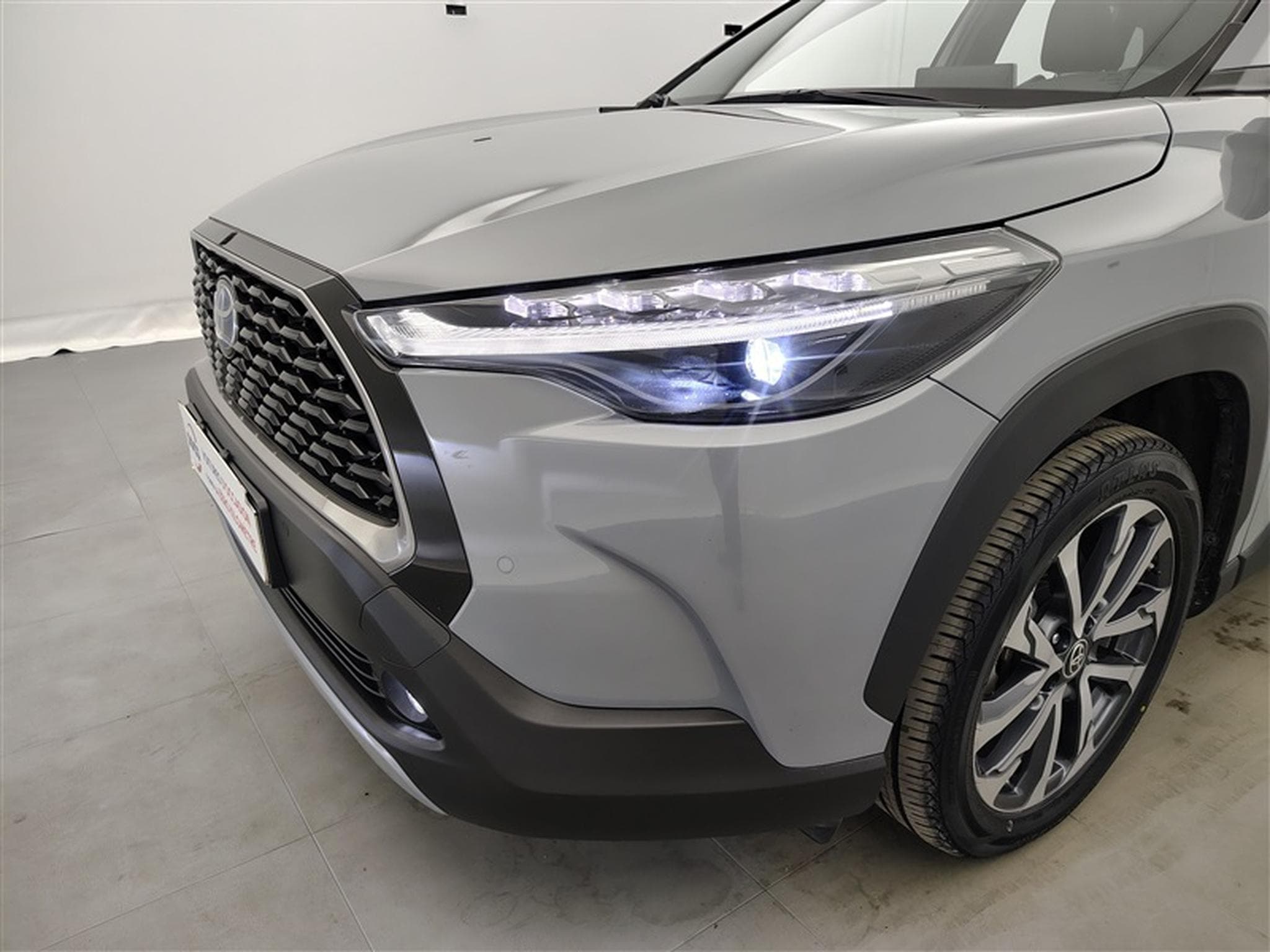 Toyota Corolla Hybrid 1.8 2WD Premium e-CVT (103 kW) (2023) - Photo 15