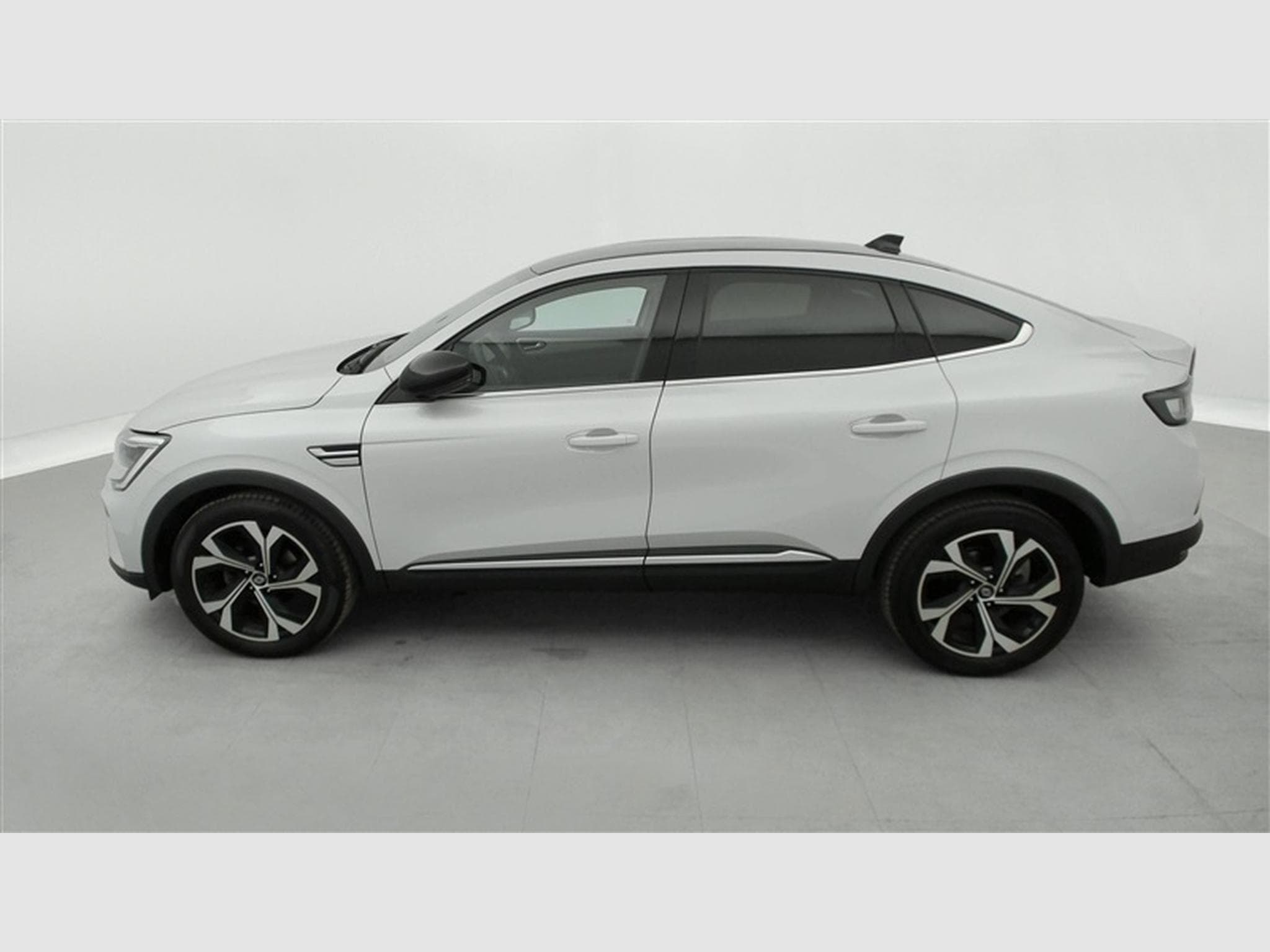 Renault Arkana 1.3 TCe MHEV TECHNO EDC/ Toit ouvrant (2024) - Photo 3