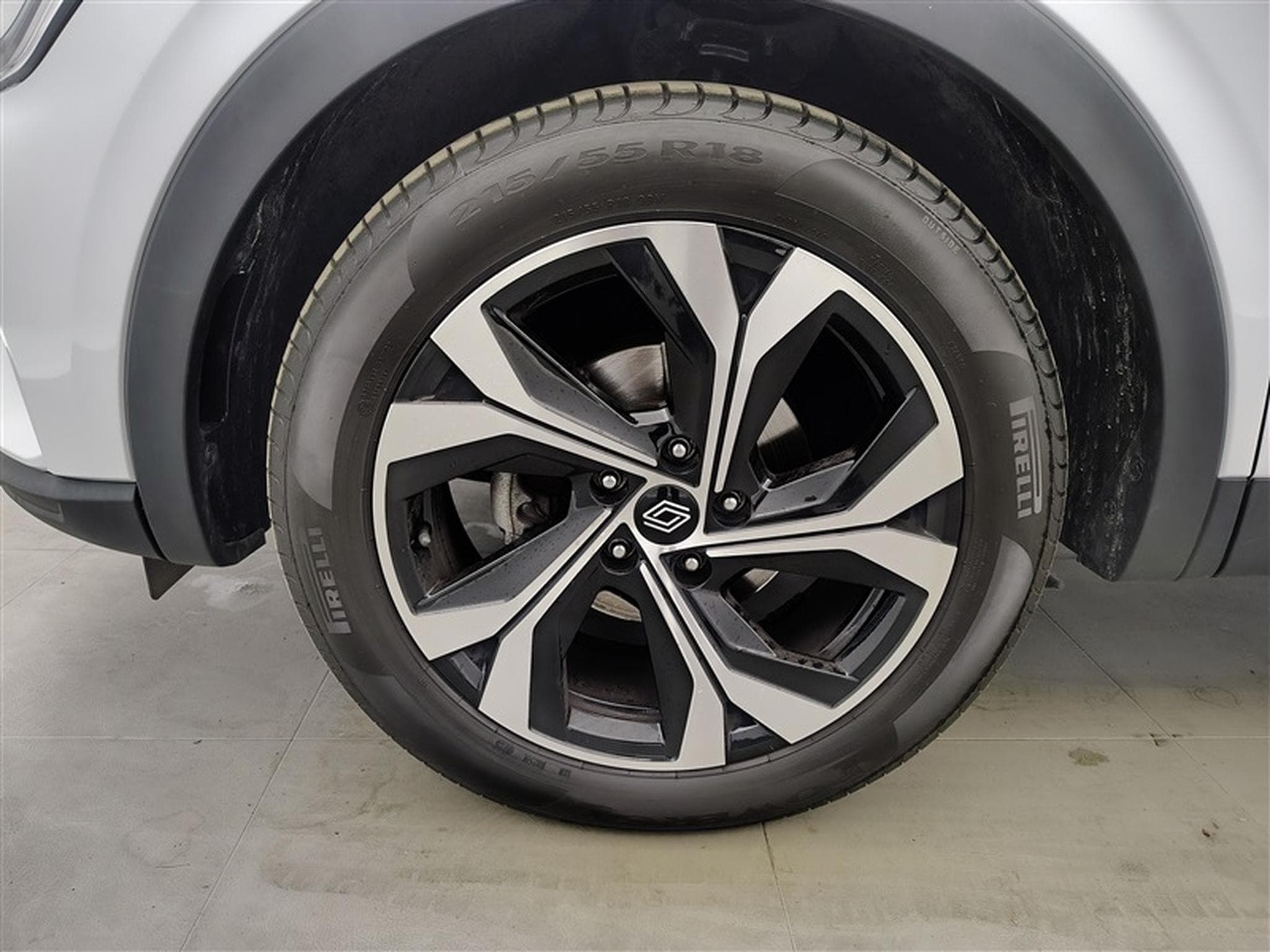 Renault Arkana 1.3 TCe MHEV TECHNO EDC/ Toit ouvrant (2024) - Photo 6