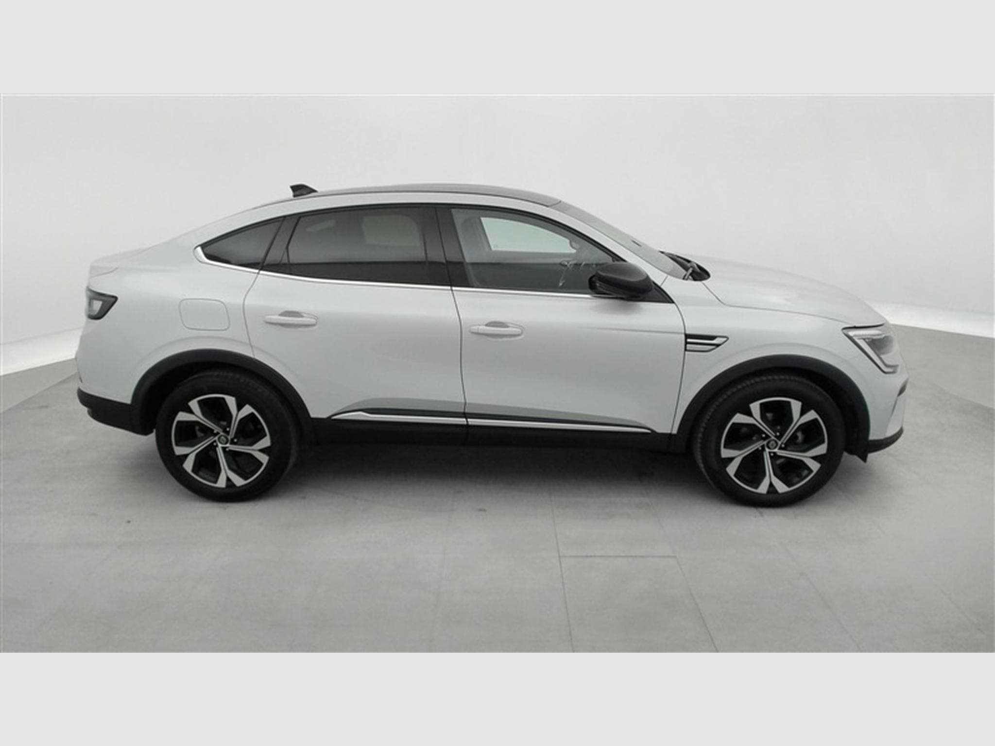 Renault Arkana 1.3 TCe MHEV TECHNO EDC/ Toit ouvrant (2024) - Photo 23
