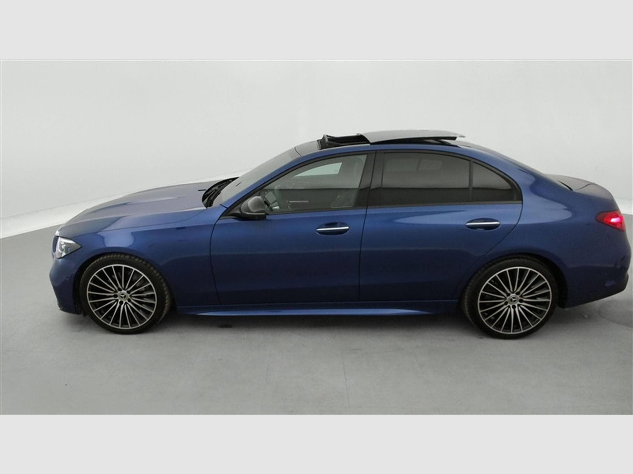 Mercedes C 200 d MHEV  STAR EDITION/AMG LINE/Toit Pano/ JA 19"/... (2025) - Photo 3