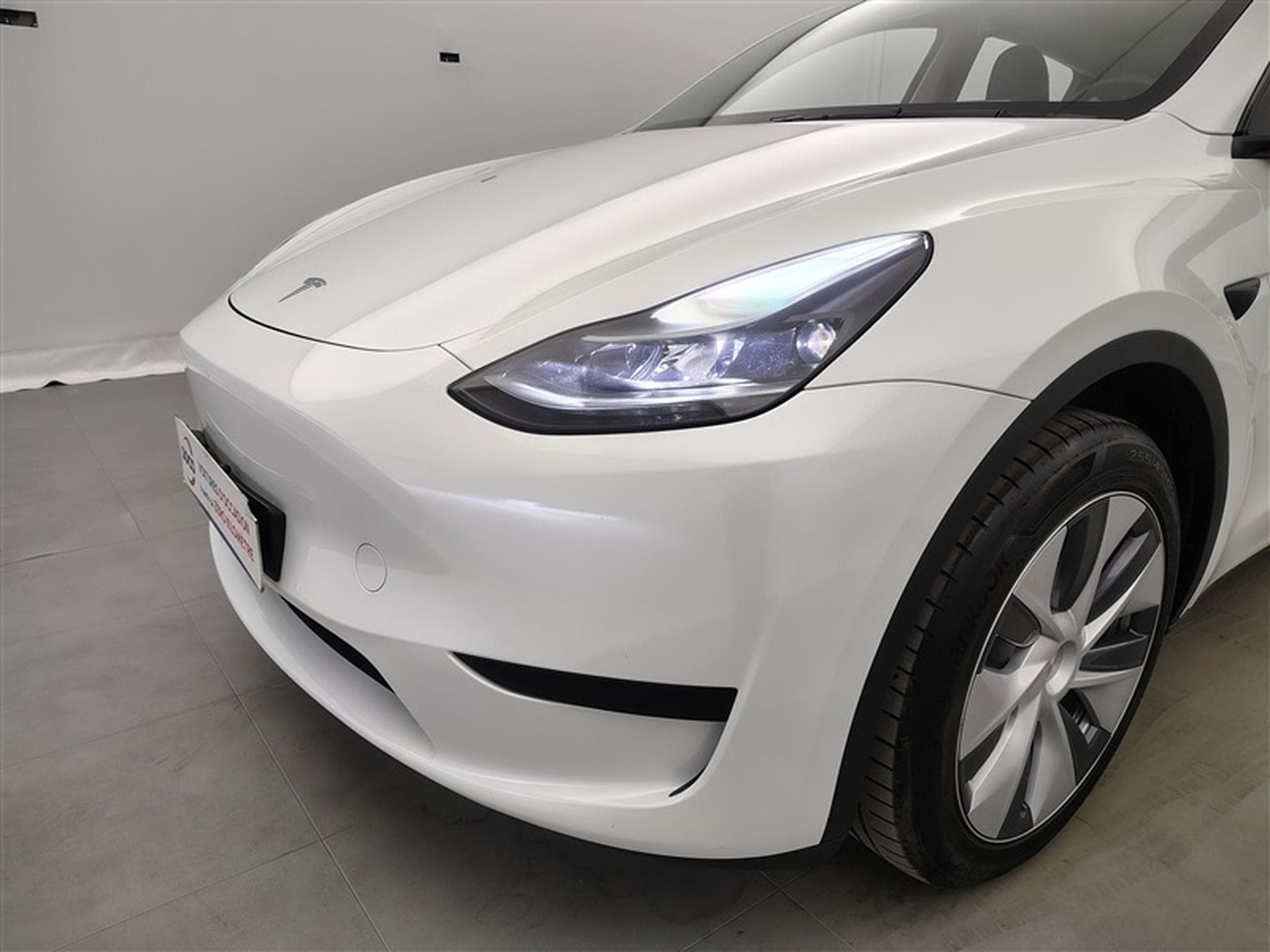 Tesla Model Y Standard Range RWD NAVI / FULL LED / CUIR / PANO / CAMERA360 (2024) - Photo 15
