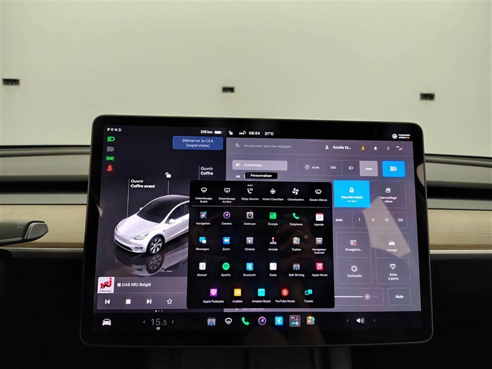 Tesla Model Y Standard Range RWD NAVI / FULL LED / CUIR / PANO / CAMERA360 (2024) - Photo 22