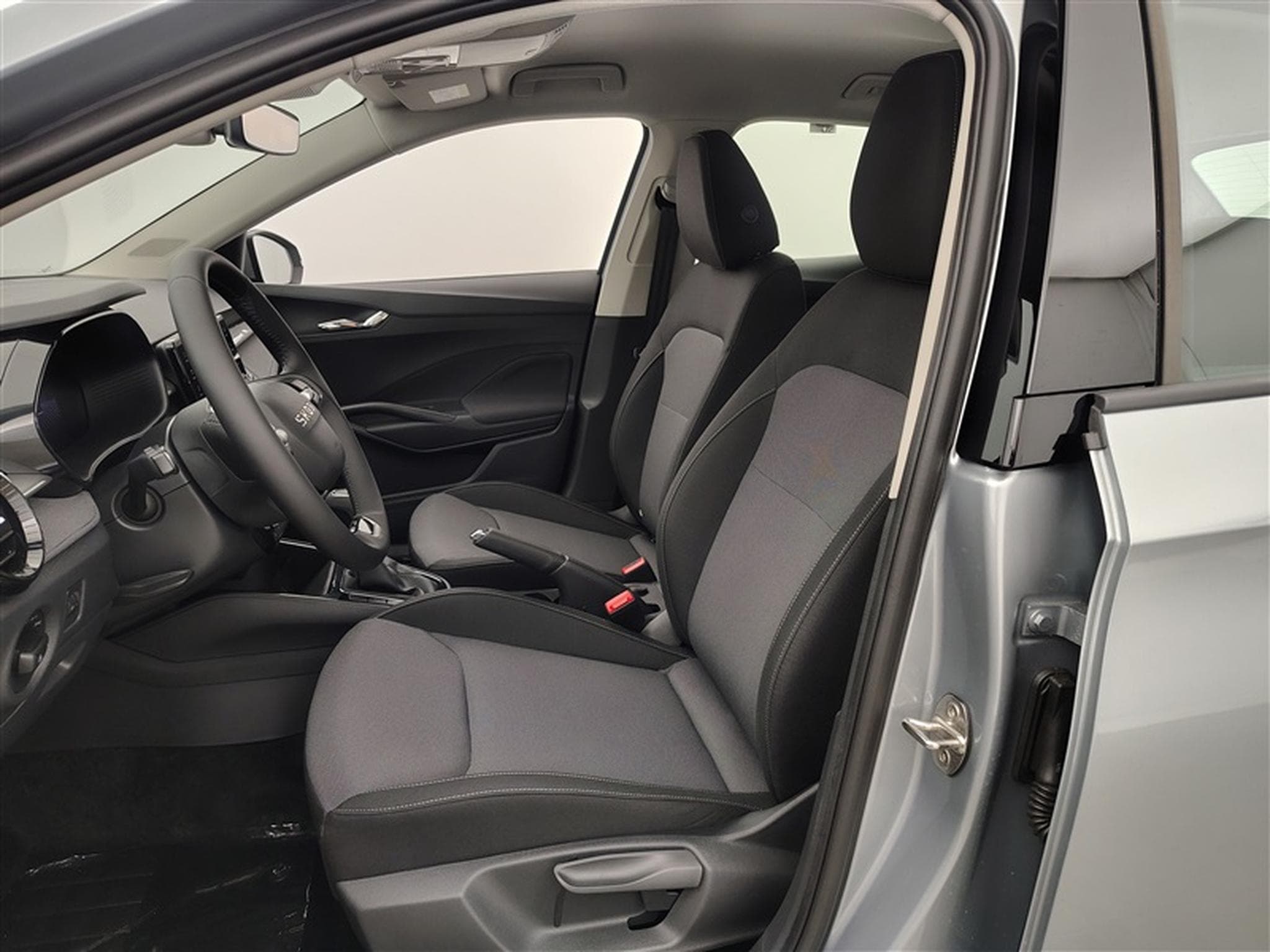 Skoda Fabia 1.0 TSI 115cv DSG Clever CARPLAY / FULL LED / KEYLESS / PDC (2026) - Photo 7