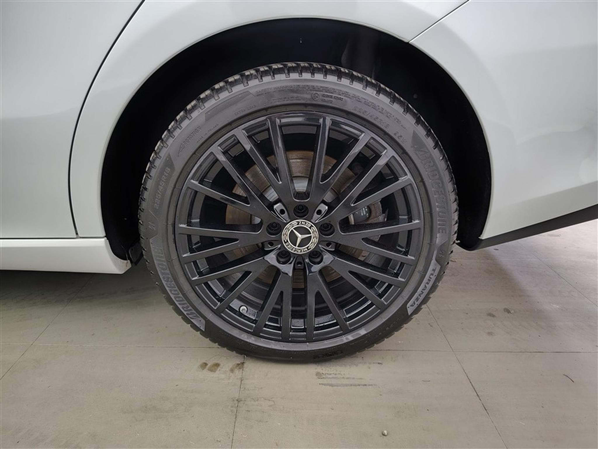 Mercedes CLA 250 e PHEV Luxury Line Cuir / Navi / Led / PDC av+ar (2022) - Photo 5