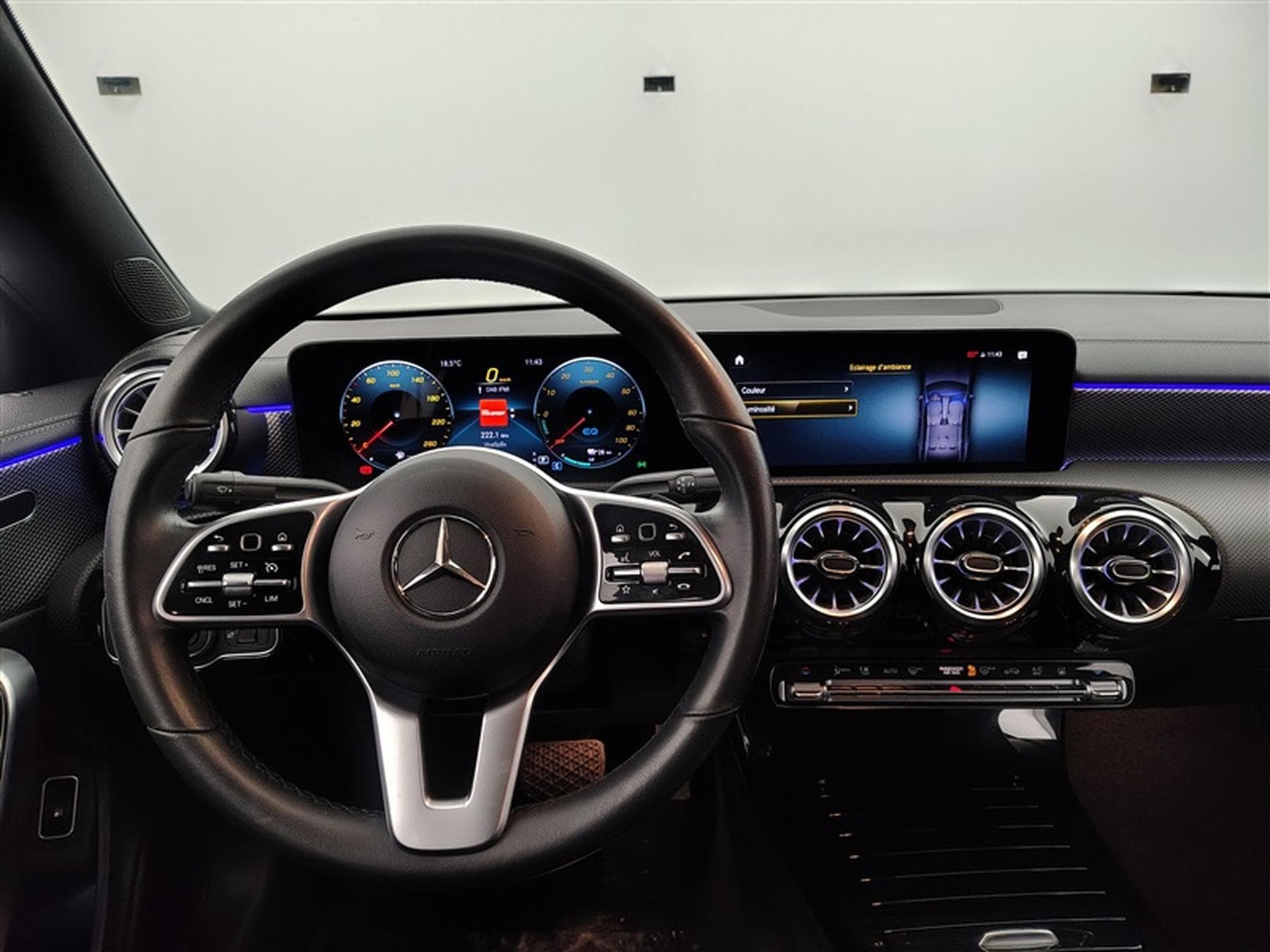 Mercedes CLA 250 e PHEV Luxury Line Cuir / Navi / Led / PDC av+ar (2022) - Photo 8