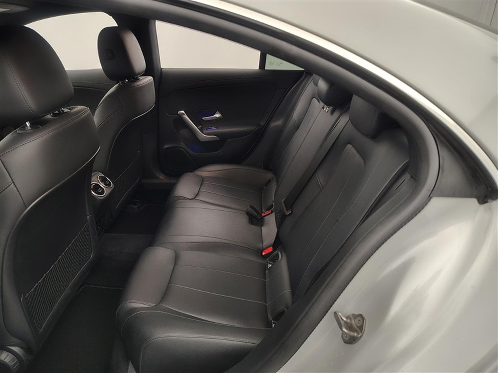 Mercedes CLA 250 e PHEV Luxury Line Cuir / Navi / Led / PDC av+ar (2022) - Photo 12