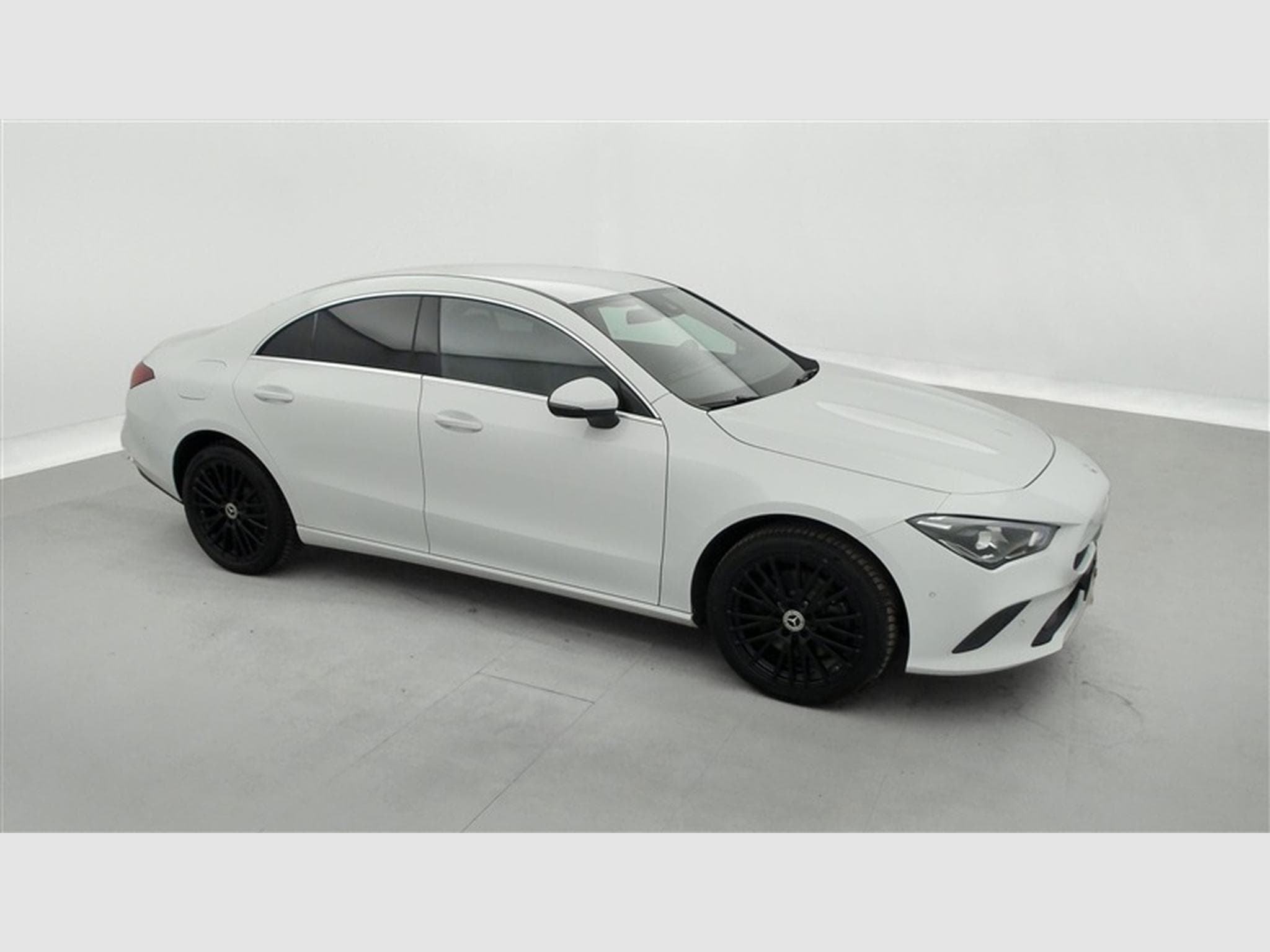 Mercedes CLA 250 e PHEV Luxury Line Cuir / Navi / Led / PDC av+ar (2022) - Photo 22