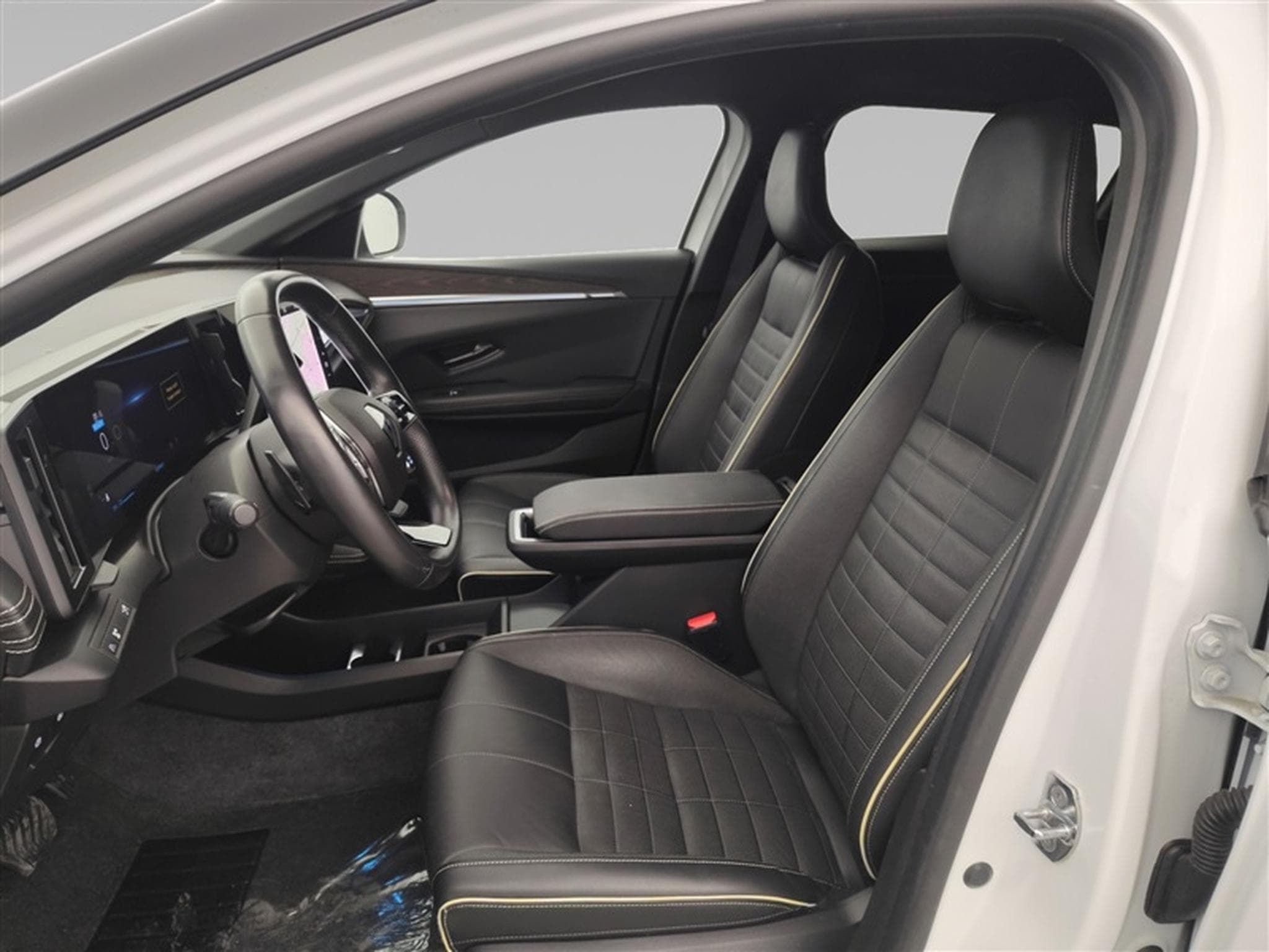 Renault Megane 40kWh Iconic NAVI / FULL LED / CUIR / CAMERA / JA 20" (2023) - Photo 7