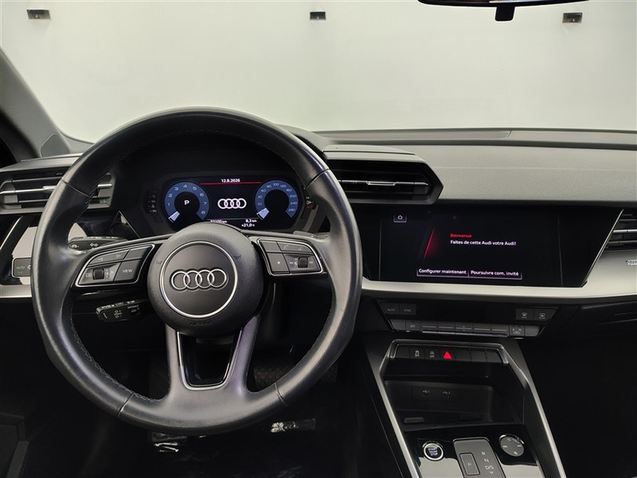 Audi A3 30 TFSI Edition Advanced S tronic Navi / PDC (2023) - Photo 9
