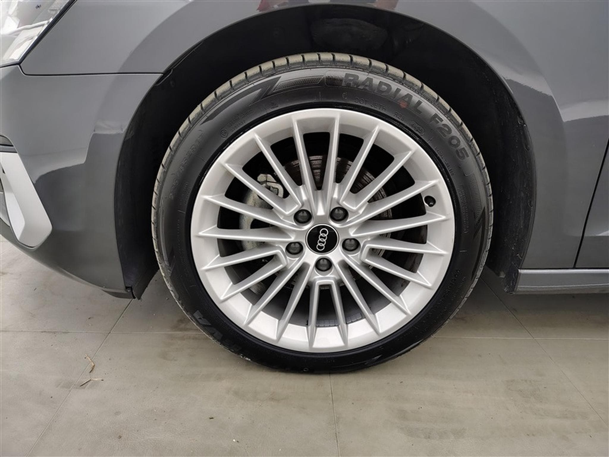 Audi A3 30 TFSI Edition Advanced S tronic Navi / PDC (2023) - Photo 6
