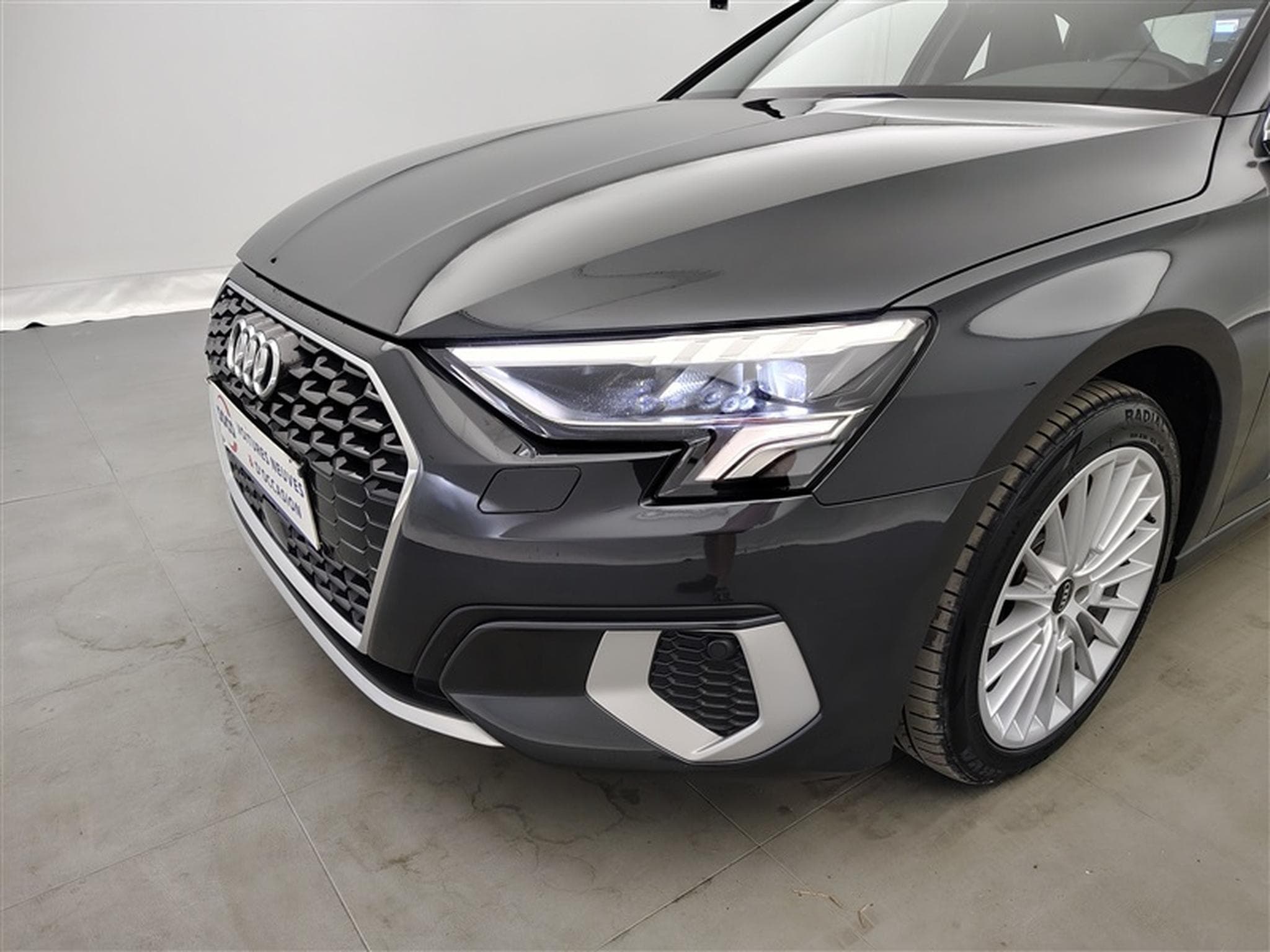 Audi A3 30 TFSI Edition Advanced S tronic Navi / PDC (2023) - Photo 15