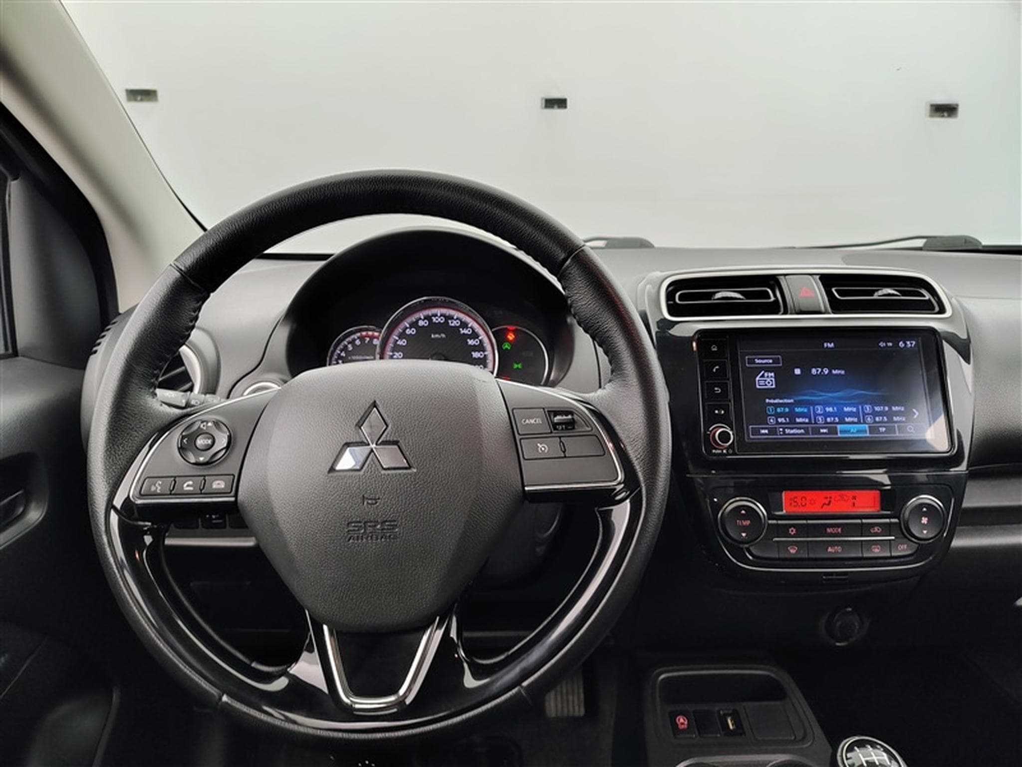 Mitsubishi Space Star 1.2 MiVEC RedLine Edition CARPLAY (2024) - Photo 9