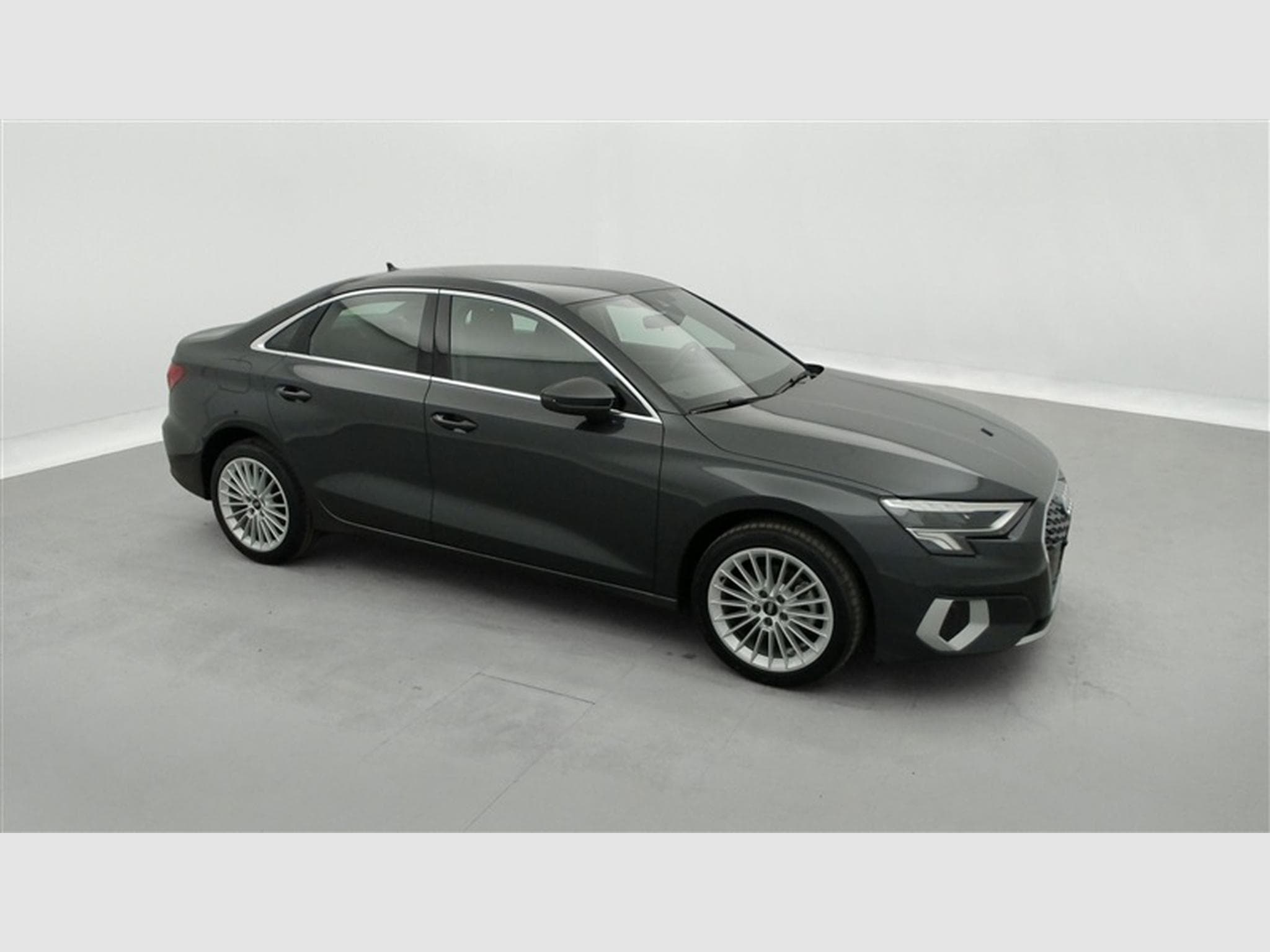 Audi A3 30 TFSI Edition Advanced S tronic Navi / PDC (2023) - Photo 22