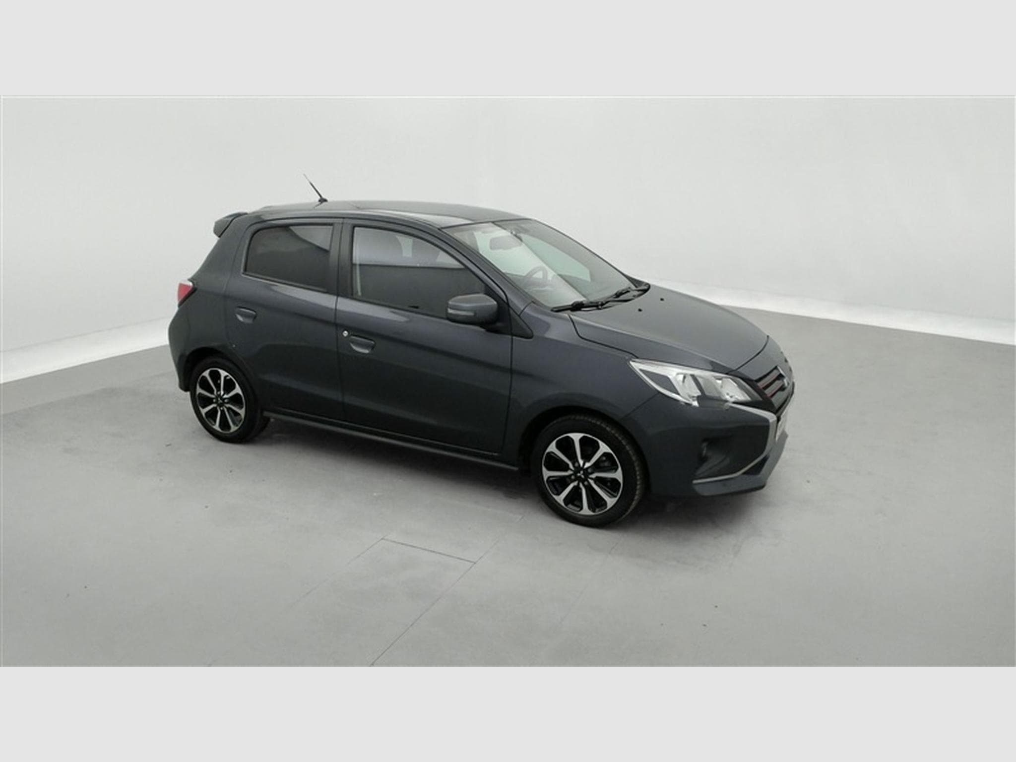 Mitsubishi Space Star 1.2 MiVEC RedLine Edition CARPLAY (2024) - Photo 22