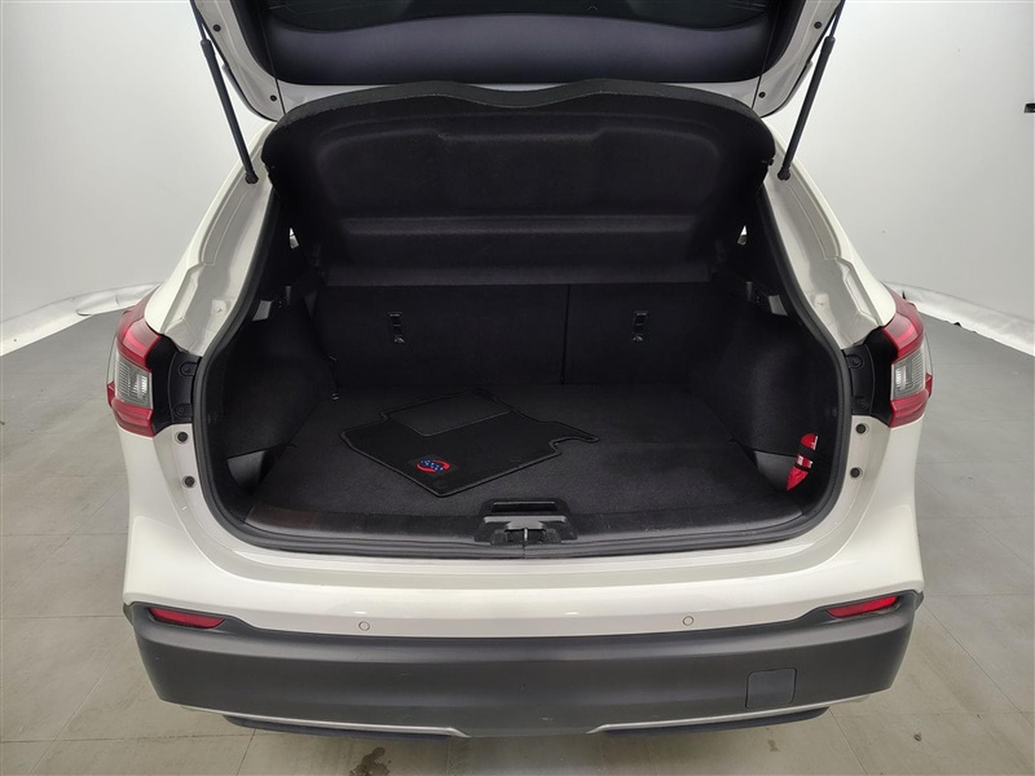 Nissan Qashqai 1.3 DIG-T Tekna  Cuir / Toit Pano / Audio Bose / ... (2019) - Photo 14