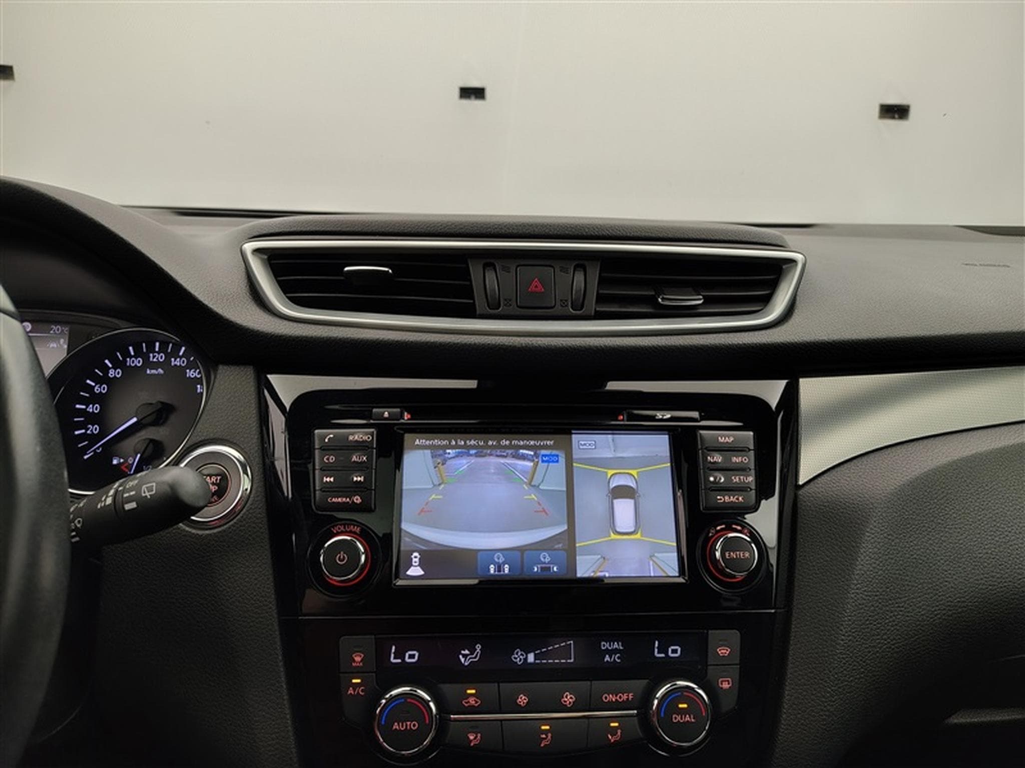 Nissan Qashqai 1.3 DIG-T Tekna  Cuir / Toit Pano / Audio Bose / ... (2019) - Photo 17
