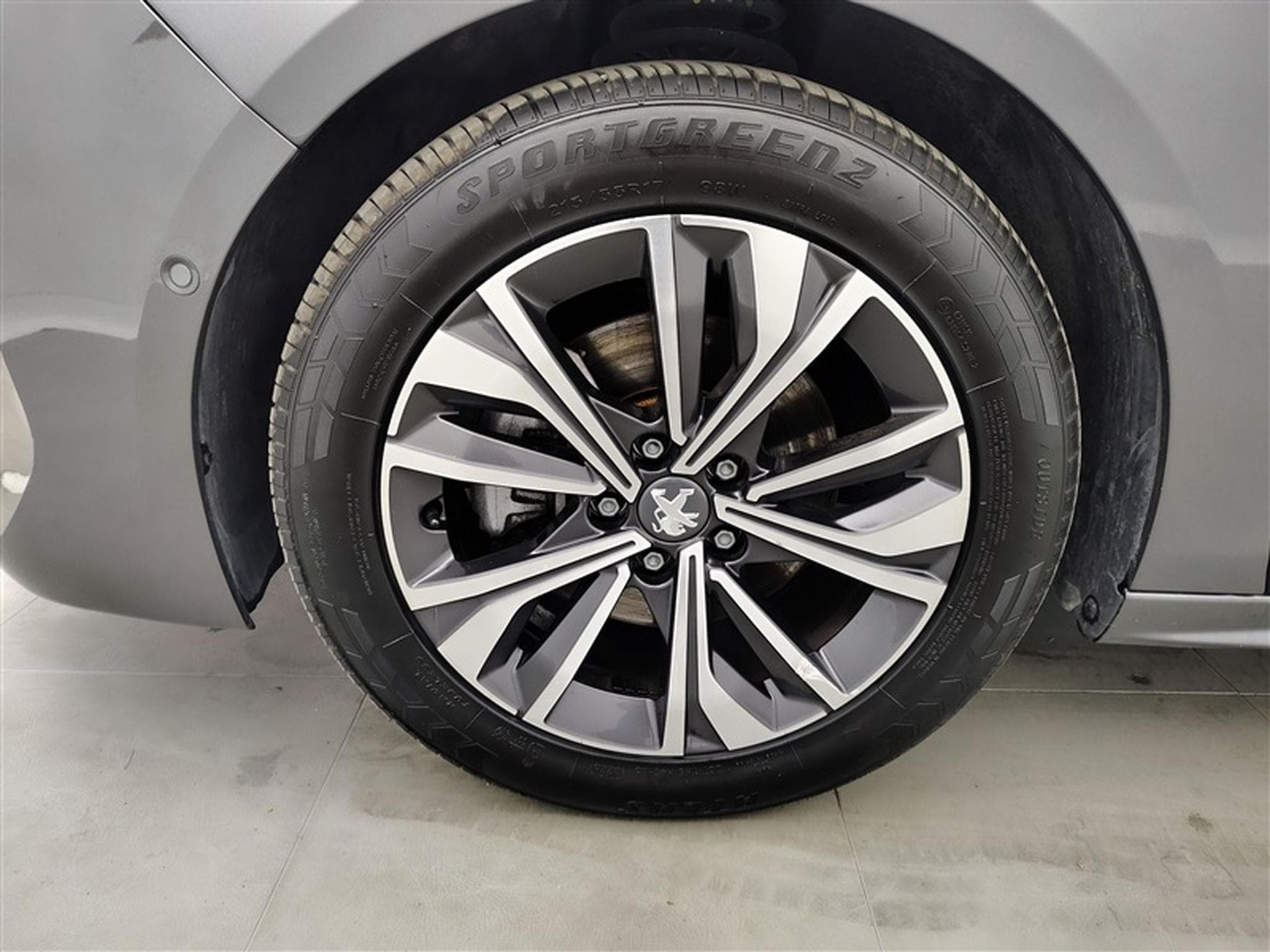 Peugeot 508 1.5 BlueHDi 130cv EAT8 Allure Pack NAVI / KEYLESS / CAMERA (2021) - Photo 6