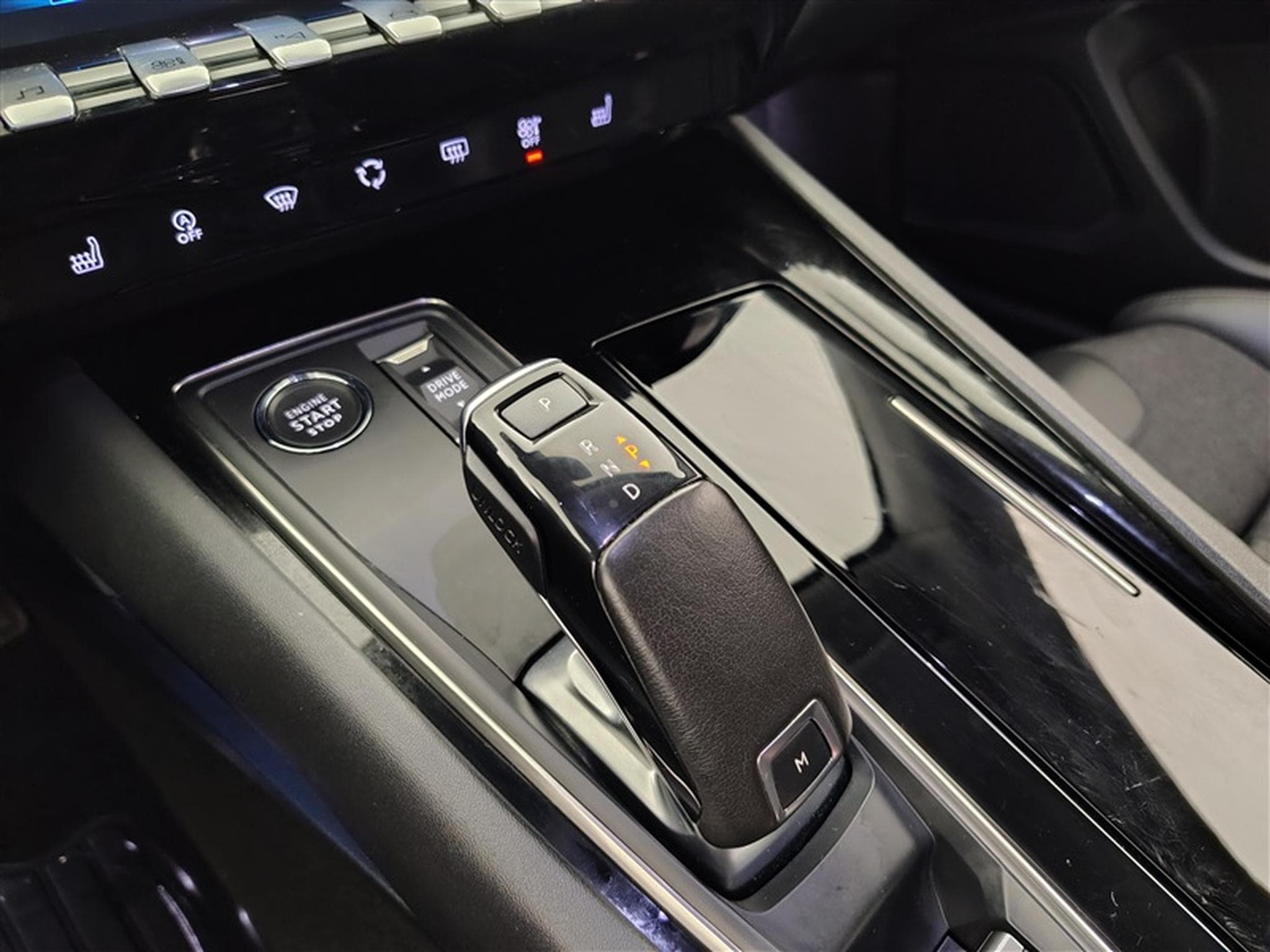 Peugeot 508 1.5 BlueHDi 130cv EAT8 Allure Pack NAVI / KEYLESS / CAMERA (2021) - Photo 12