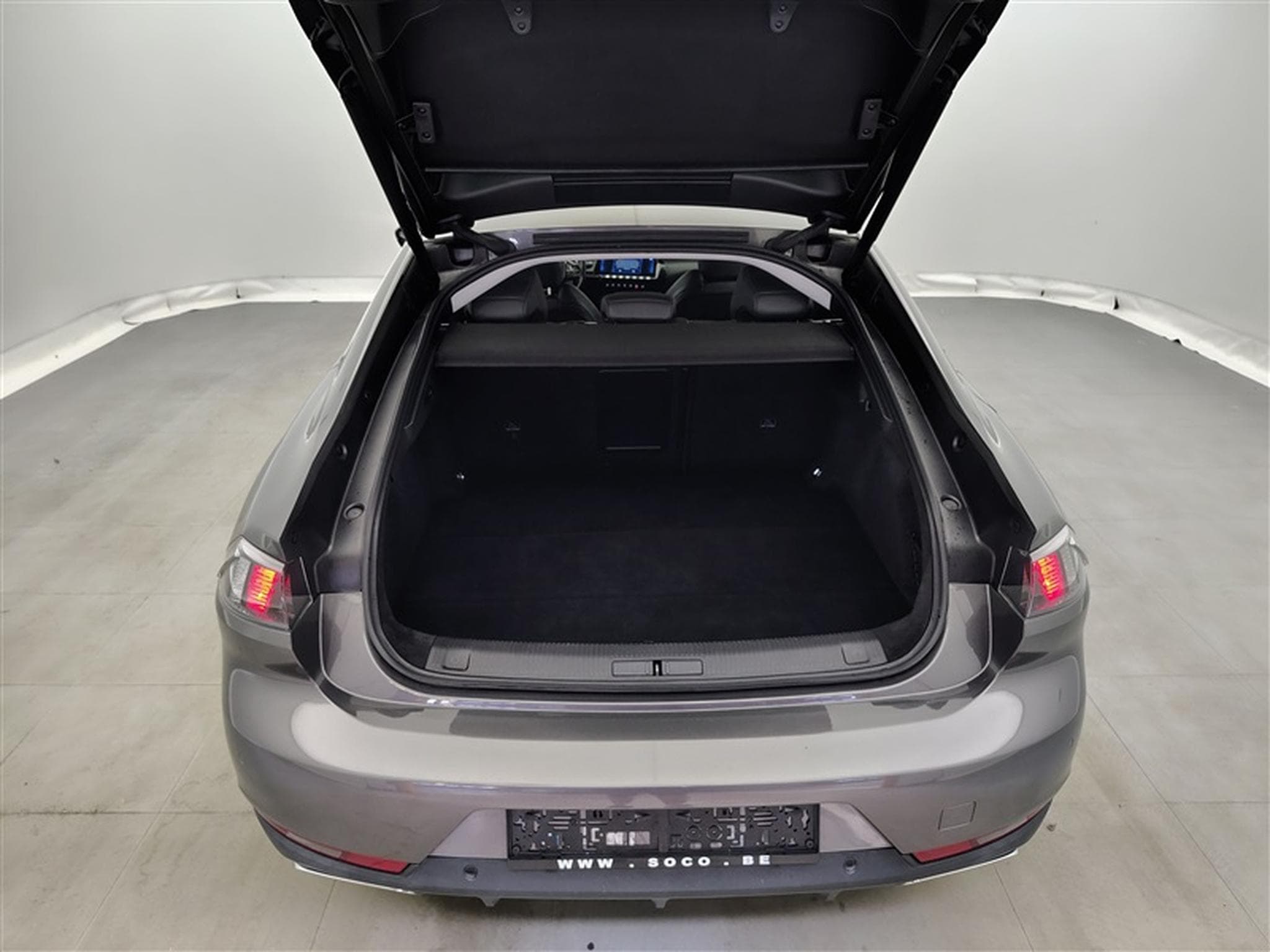 Peugeot 508 1.5 BlueHDi 130cv EAT8 Allure Pack NAVI / KEYLESS / CAMERA (2021) - Photo 14