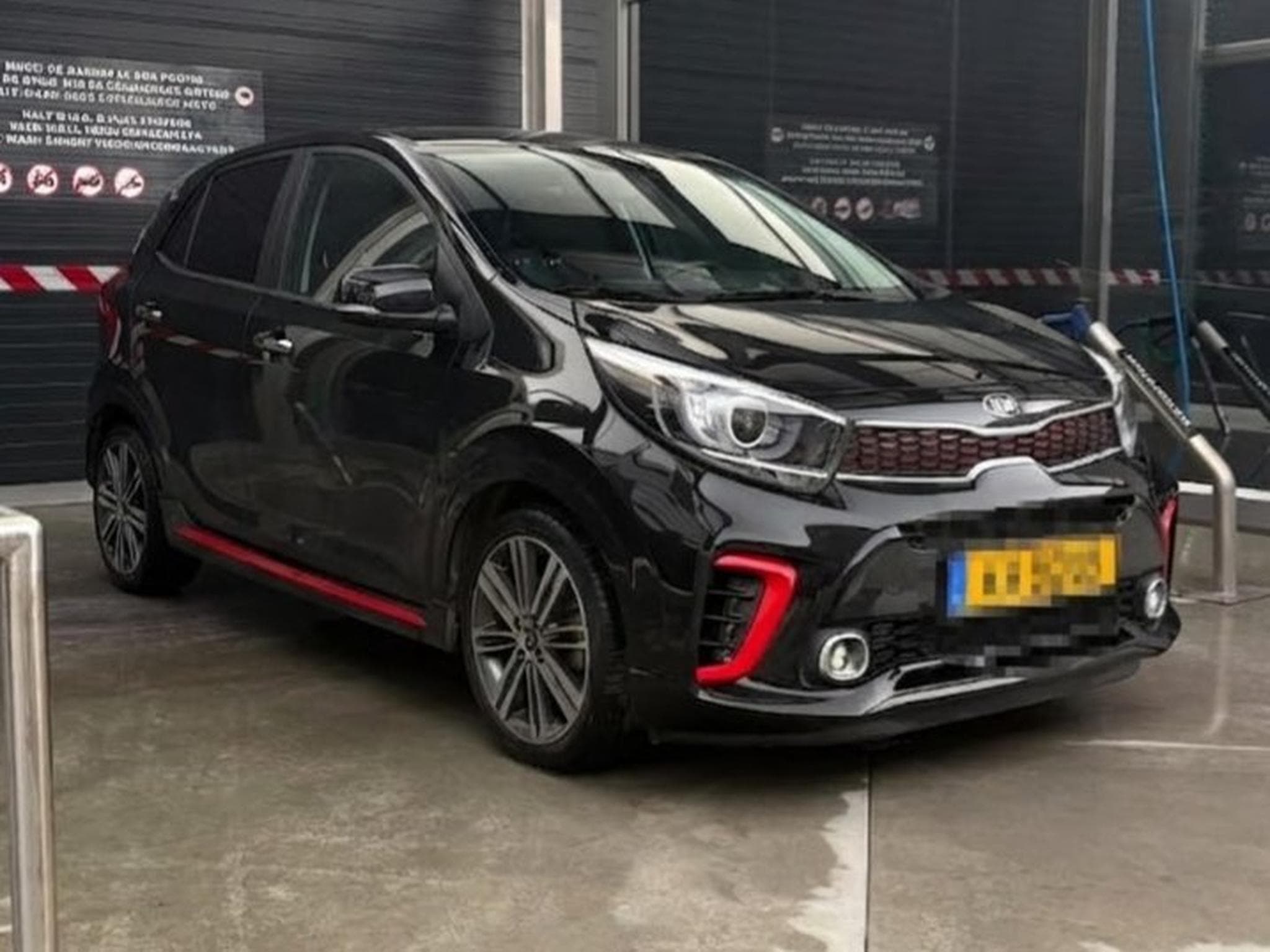 Kia Picanto GT Line (2019) - Photo 2