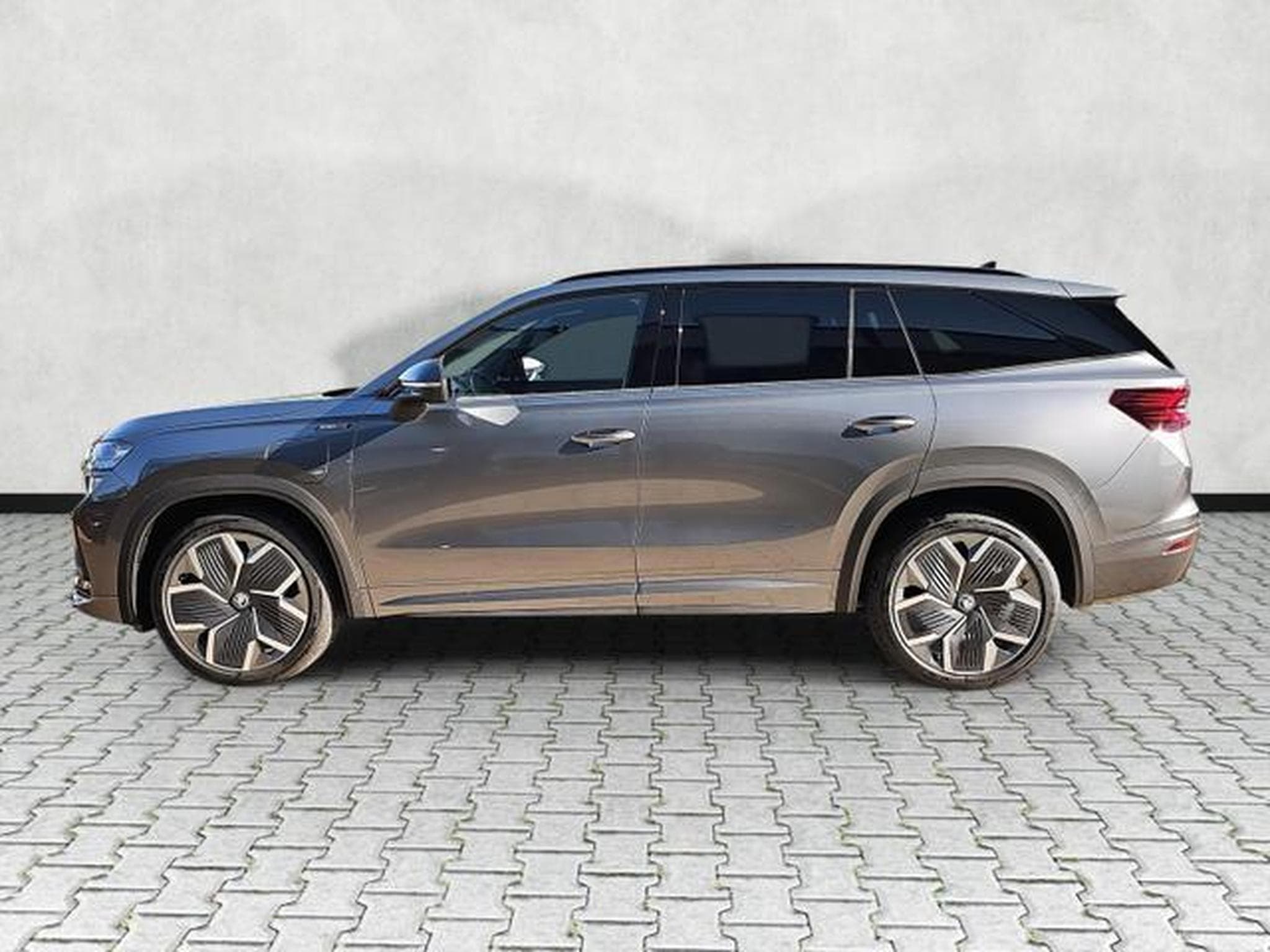 Skoda Kodiaq 1.5 TSI iV 150 kW Sportline (2026) - Foto 4