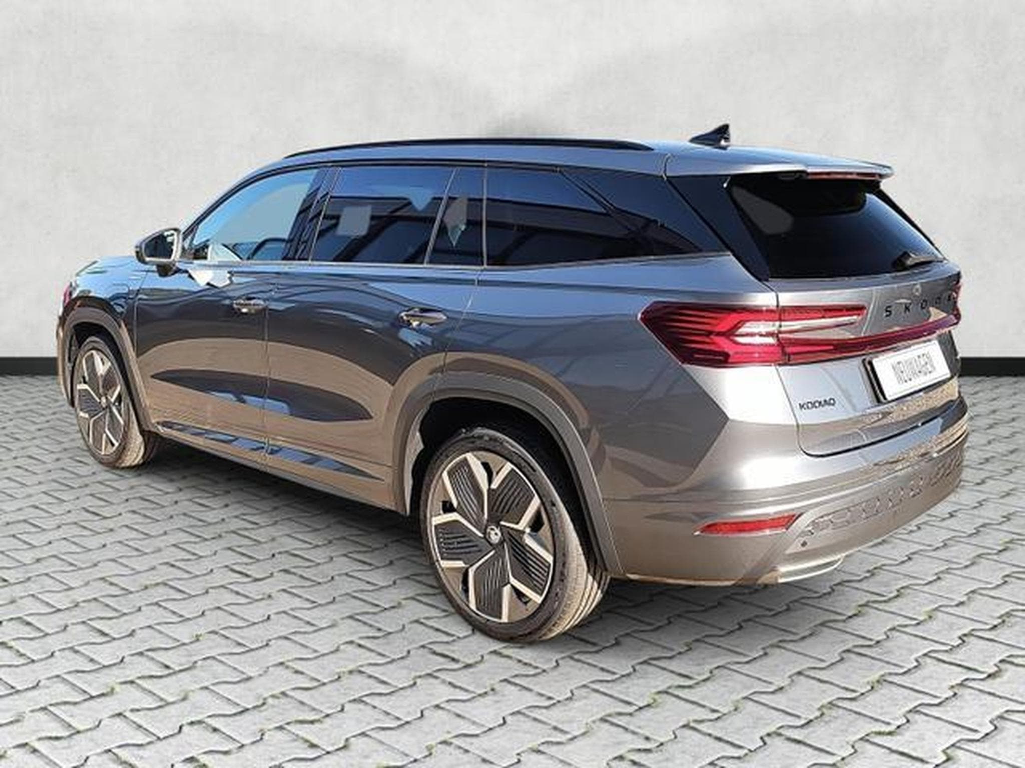 Skoda Kodiaq 1.5 TSI iV 150 kW Sportline (2026) - Foto 5