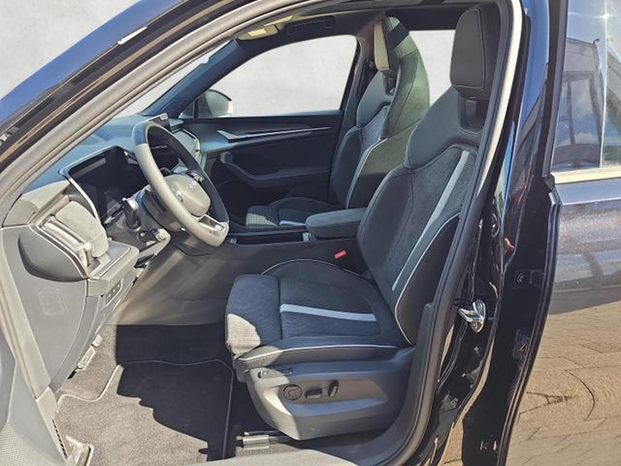 Skoda Kodiaq 1.5 TSI iV 150 kW Sportline (2026) - Foto 9