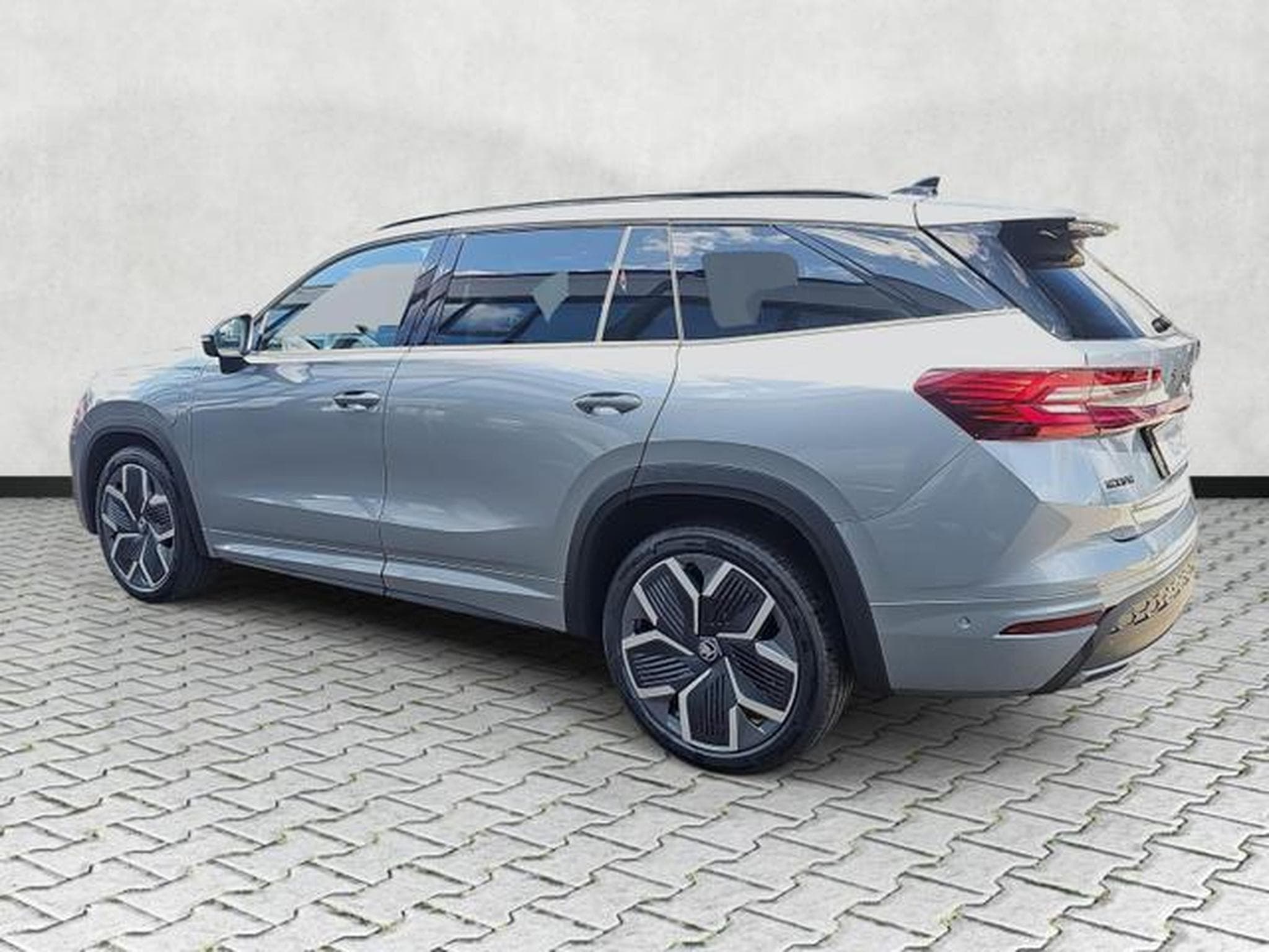Skoda Kodiaq 1.5 TSI iV 150 kW Sportline (2026) - Foto 5