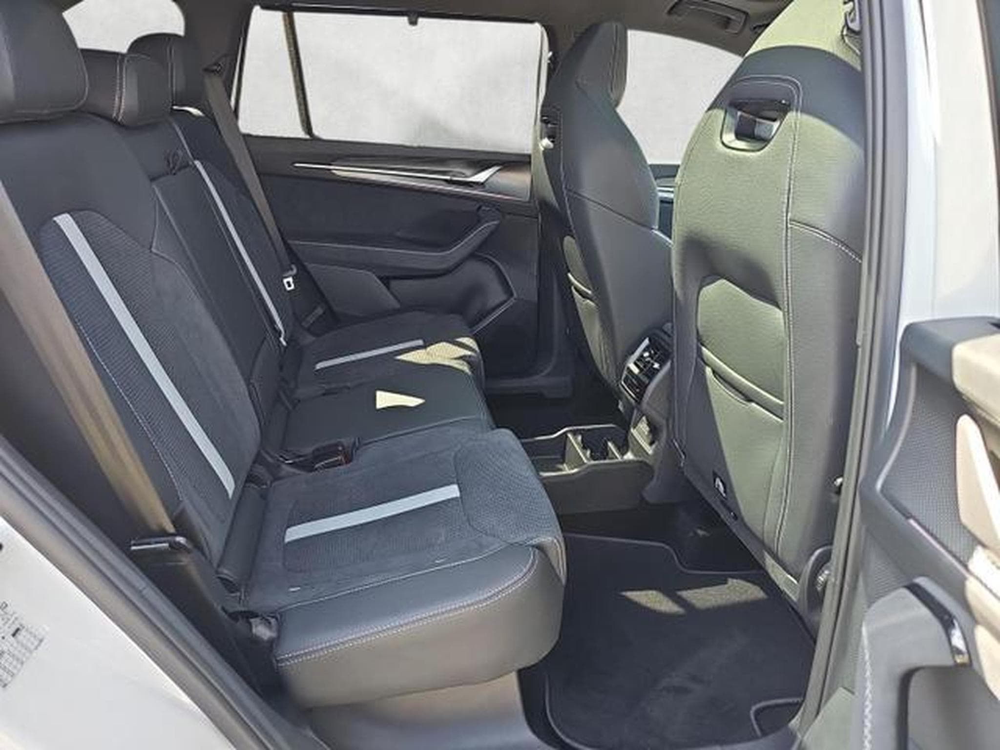 Skoda Kodiaq 1.5 TSI iV 150 kW Sportline (2026) - Foto 13